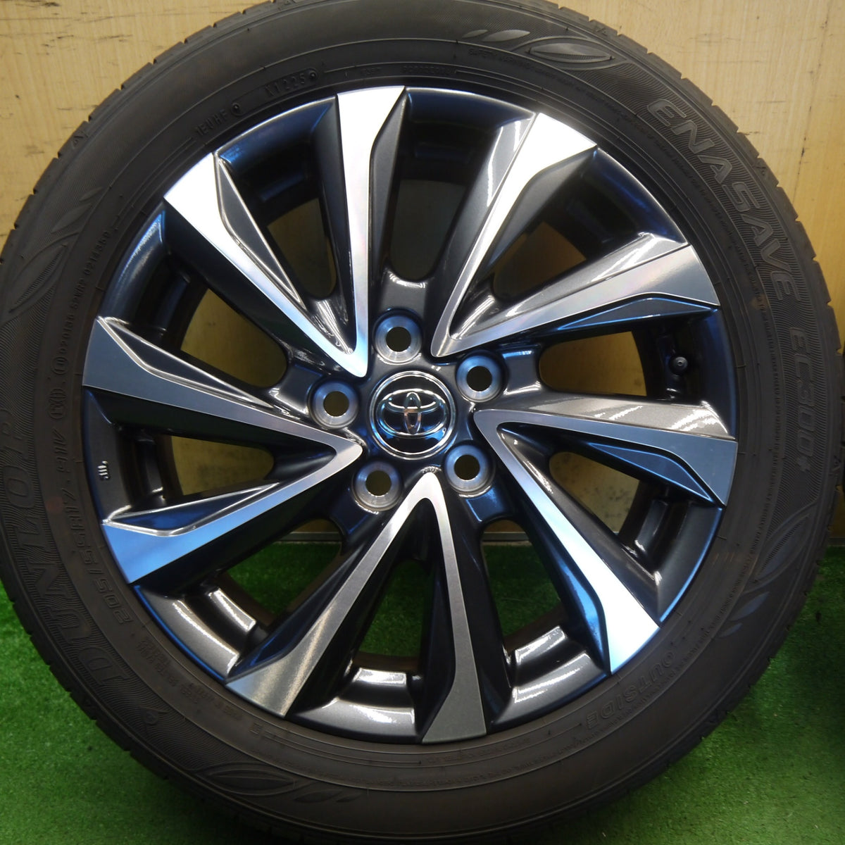 バリ溝！25年！キレイ！9.5分◎トヨタ 90系 ヴォクシー ノア S-Z 純正 205/55R17 ダンロップ エナセーブ EC300+ 17インチ PCD114.3/5H◎6091805Hノ