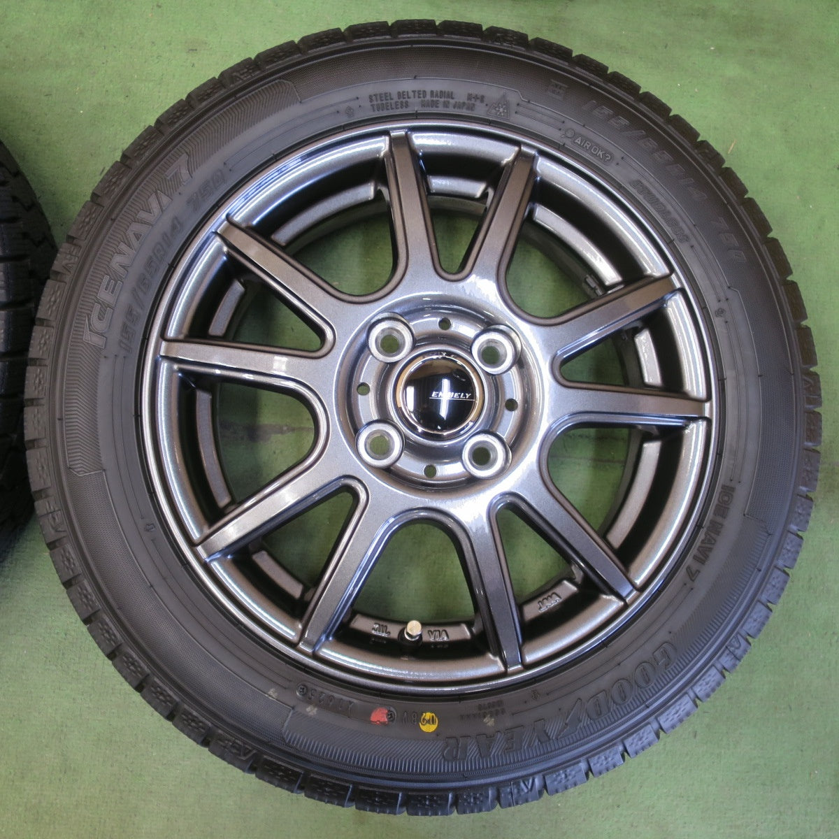 ほぼ未使用！25年！キレイ★スタッドレス 155/65R14 グッドイヤー アイスナビ7 EMBELY S10 エンベリー 14インチ PCD100/4H★6042506イス