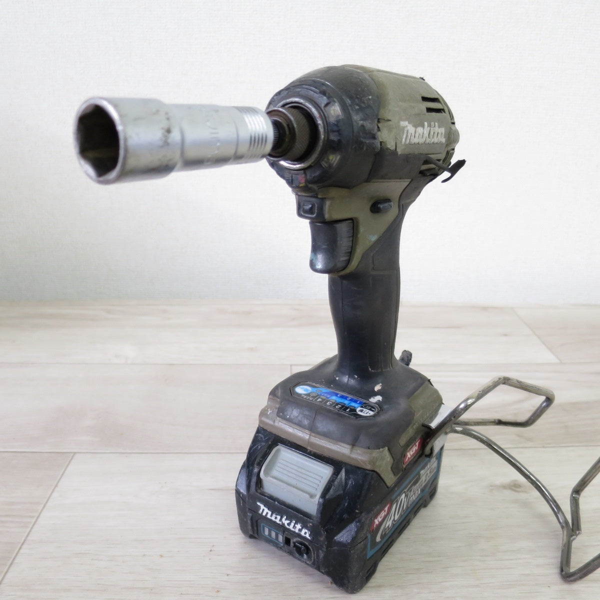 [送料無料] 付属品付き◇マキタ 充電式 インパクトドライバ TD002G 電動 工具 makita バッテリ BL4025◇
