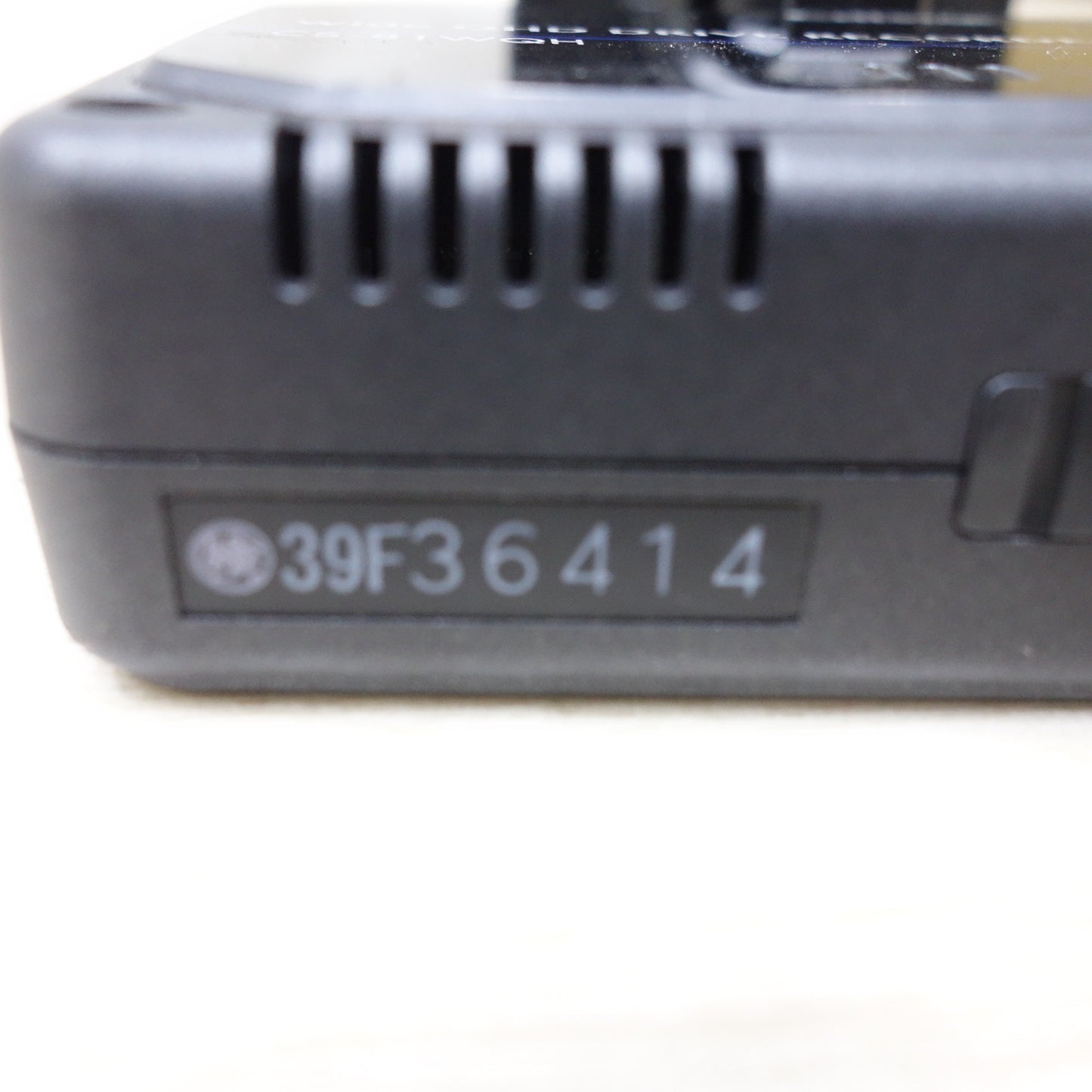 [送料無料] 付属品付き◆CELLSTAR セルスター 2.4インチ タッチパネル 搭載 ドライブレコーダー CS-81WQH おしらせ機能 ドラレコ◆