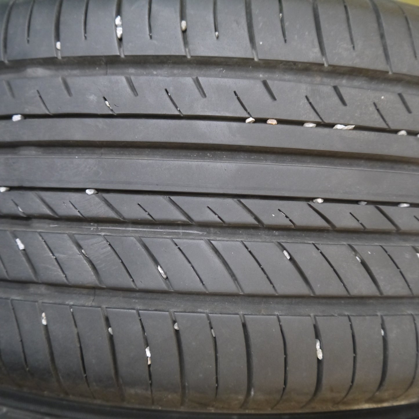 バリ溝！9.5分★215/50R17 ヨコハマ アドバン dB V552 makina ISOTTA マキナ イゾッタ 17インチ PCD114.3/5H★6011308Hノ