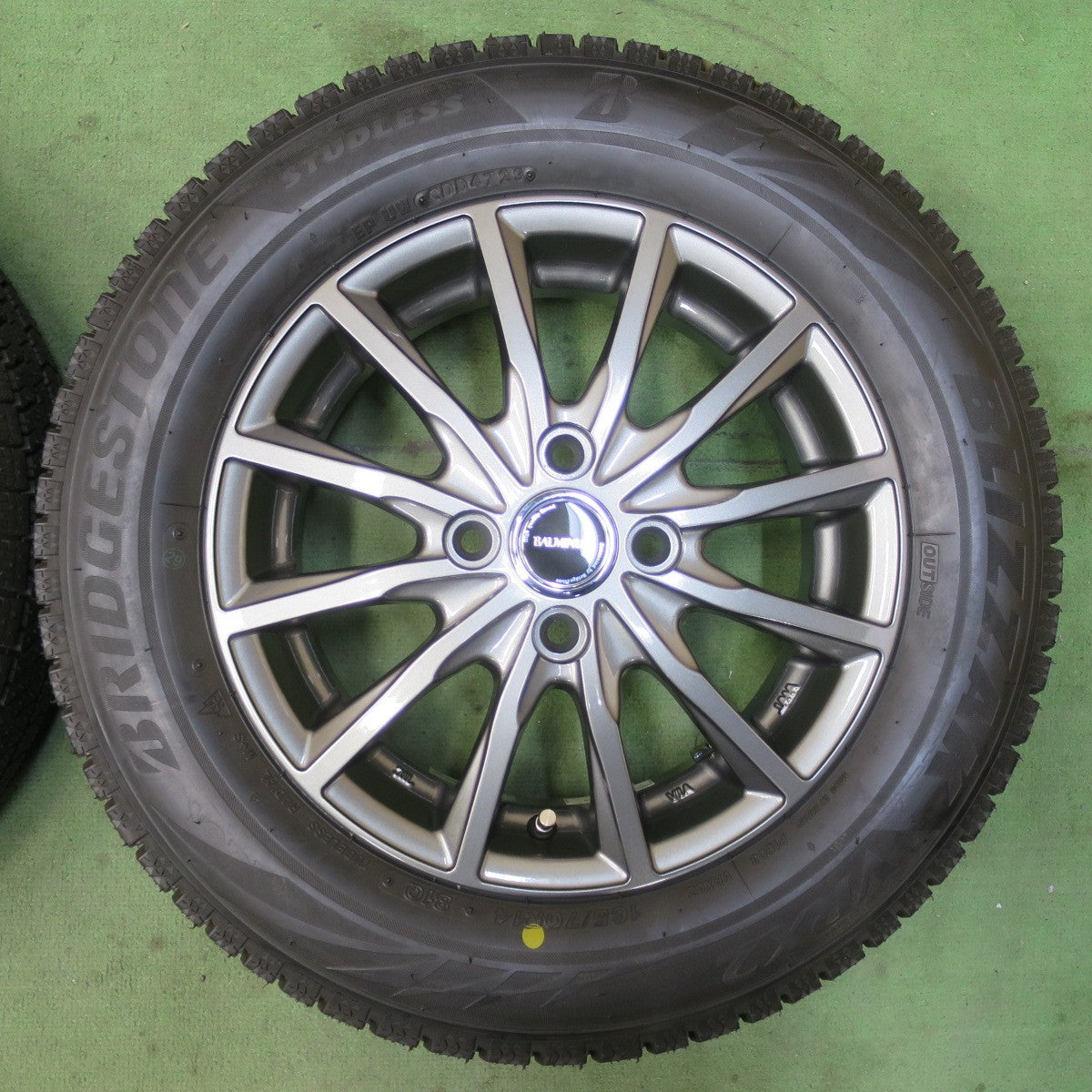 未使用！23年★スタッドレス 165/70R14 ブリヂストン ブリザック VRX2 BALMINUM AR12 バルミナ 14インチ PCD100/4H★6021704イス