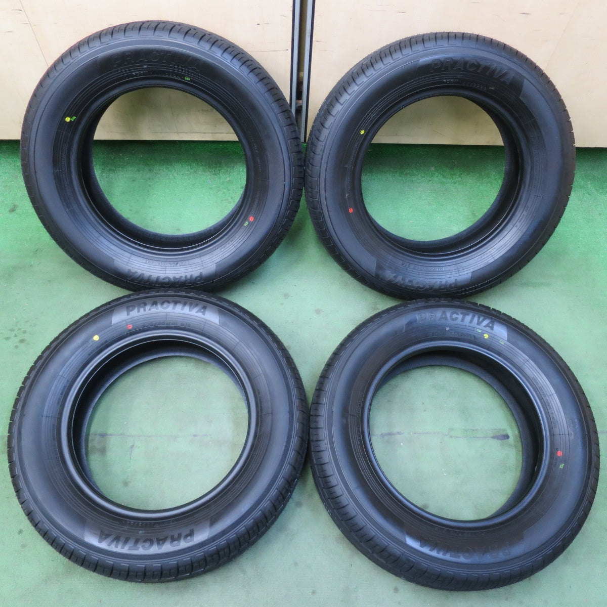 未使用！24年★195/65R15 プラクティバ BP01 ヨコハマ 製 PRACTIVA 15インチ タイヤ プリウス カローラ セレナ オーリス 等★6022311イノタ