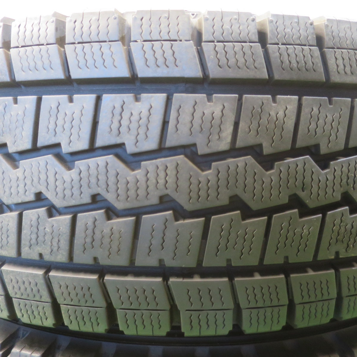 バリ溝！9分！6本◎トラック 215/70R17.5 118/116L スタッドレス ダンロップ ウインターマックス LT03 TOPY スチール 17.5インチ PCD208/5H◎6052601シス
