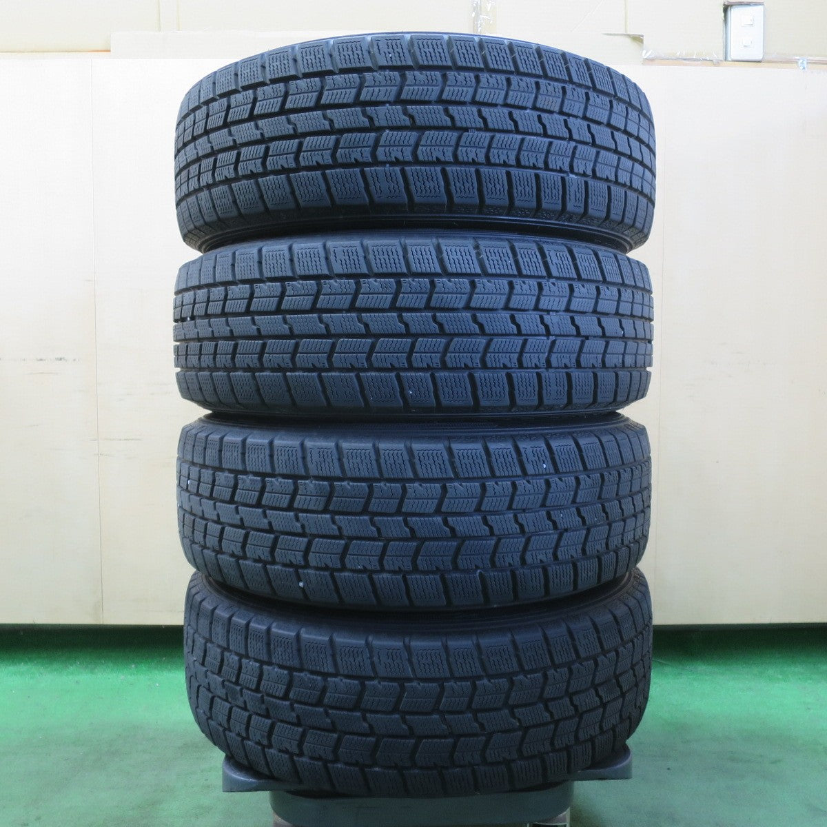 バリ溝！キレイ！9分★シエンタ 等 185/60R15 スタッドレス グッドイヤー アイスナビ7 ravrion RS01 ラブリオン 15インチ PCD100/5H★5050511イス