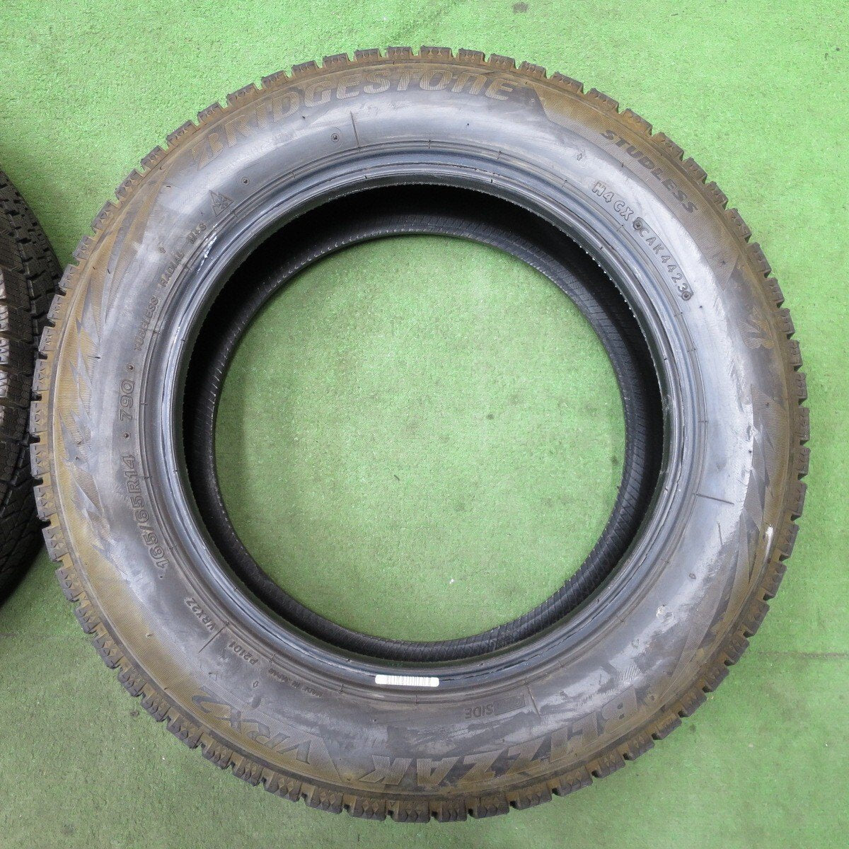バリ溝！23年！9分★スタッドレス 165/65R14 ブリヂストン ブリザック VRX2 タイヤ 14インチ ソリオ タンク トール 等★6021702NGスタ
