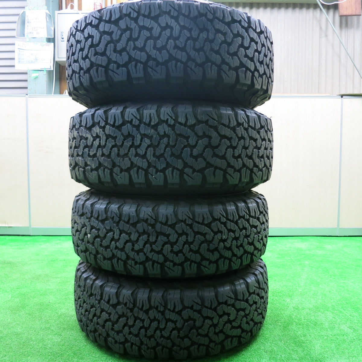*送料無料* ビードロック付！バリ溝！9分★デイトナ ダッジ ラムバン 30×9.50R15 31×10.50R15 BFグッドリッチ All-Terrain T/A KO2 DAYTONA PCD139.7/5H★4081001HAノ