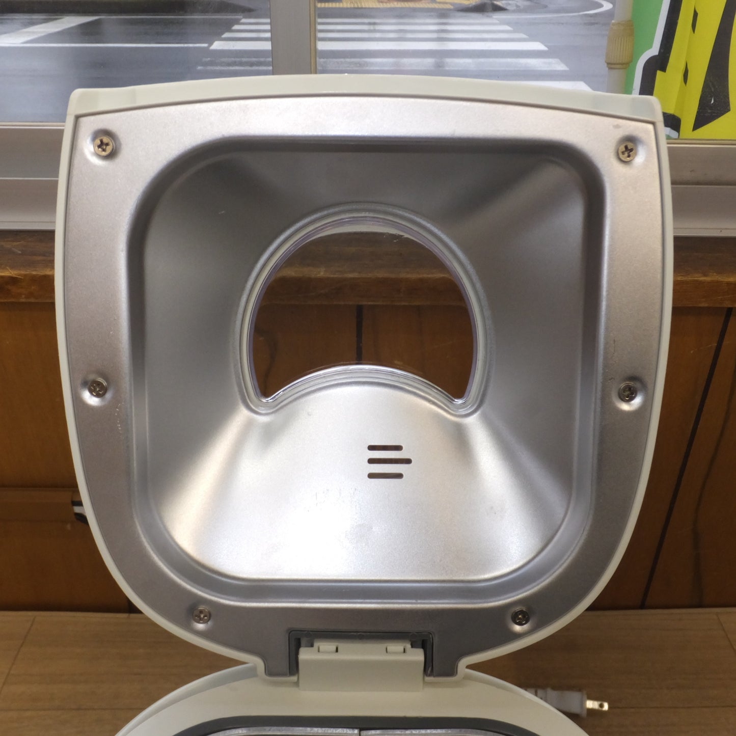 [送料無料] キレイ★オークセール AucSale Siroca ホームベーカリー SHB-212　100V 500W 50/60Hz★