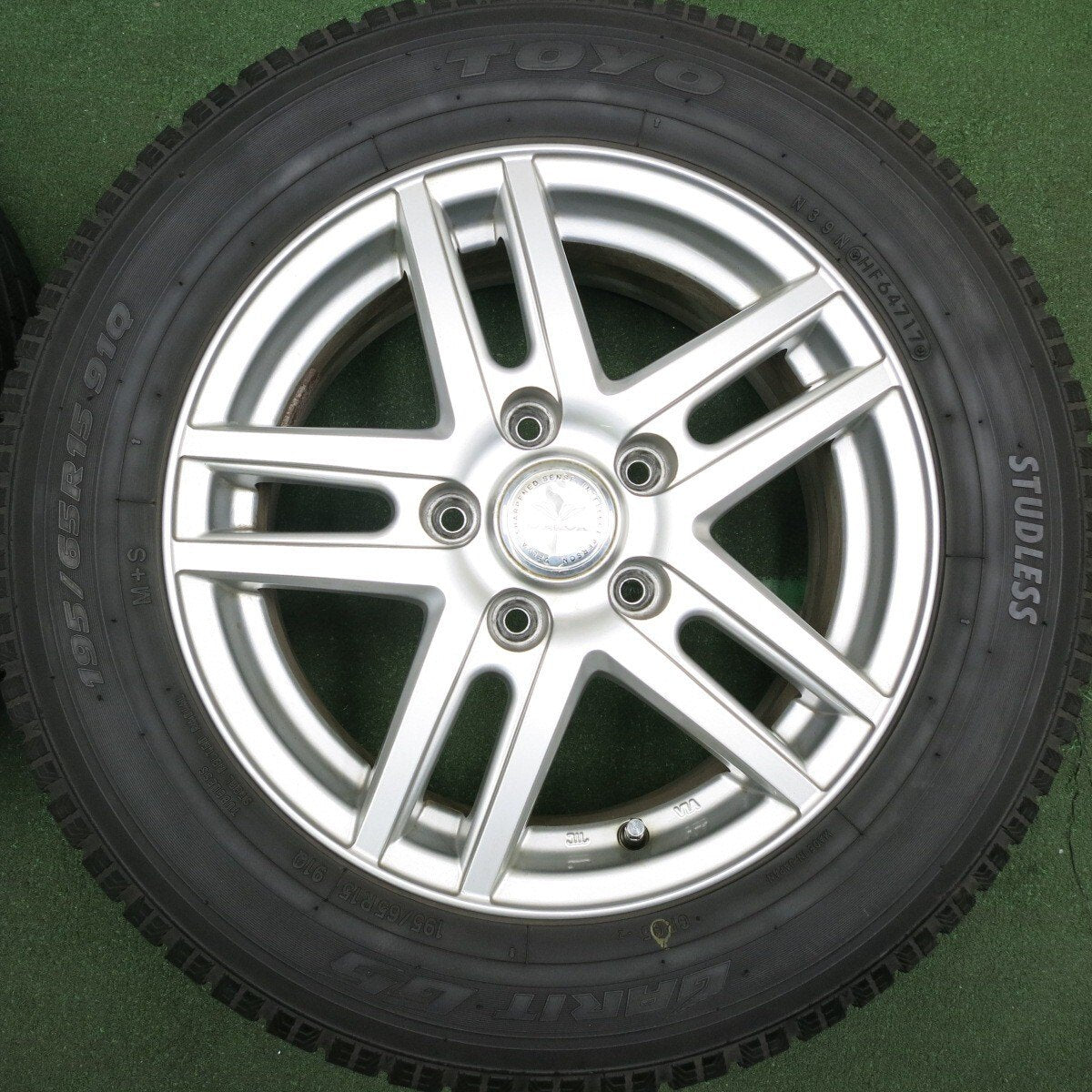 4本価格★スタッドレス 195/65R15 トーヨー ガリット G5 VELVA ヴェルヴァ 15インチ PCD114.3/5H★4052304HAス