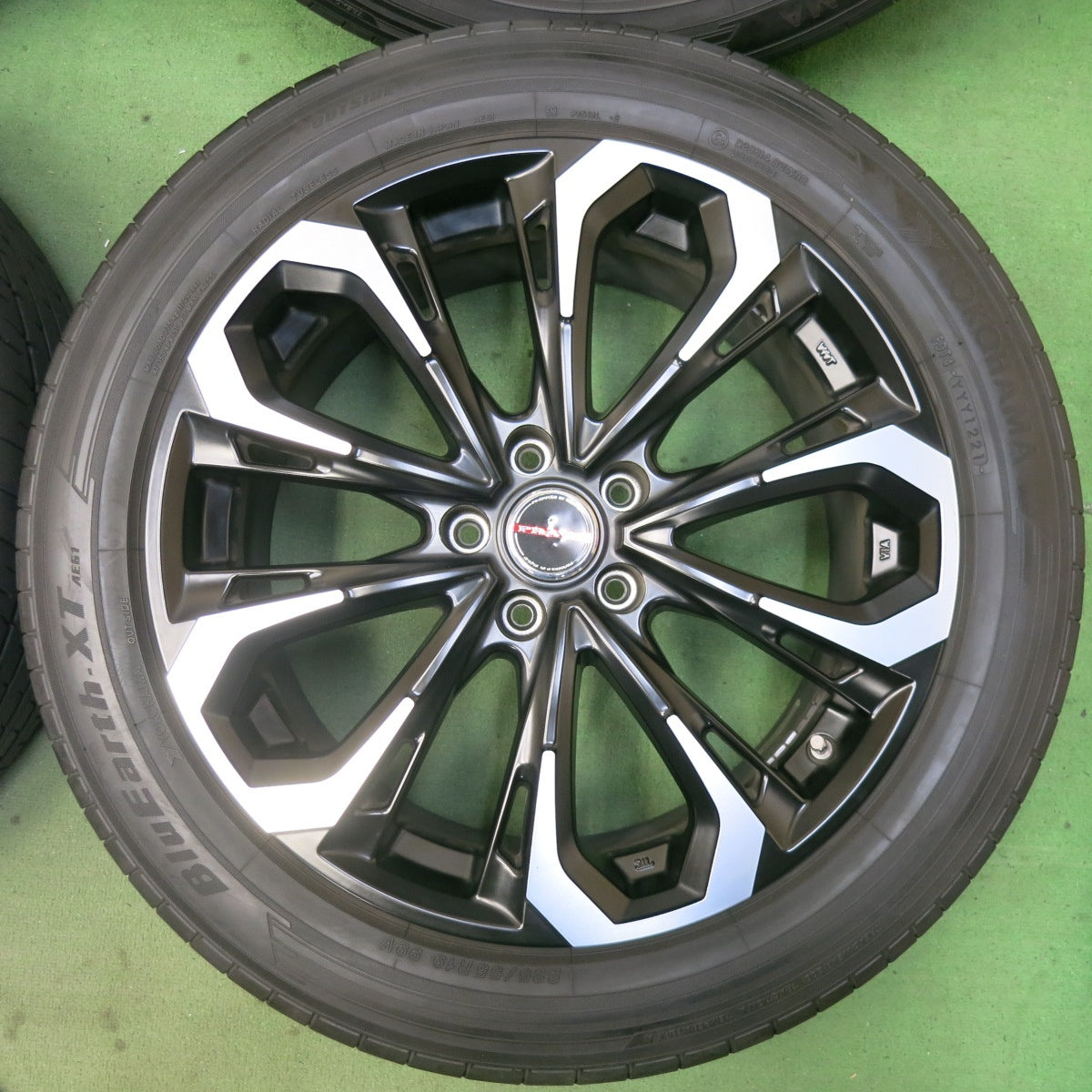 バリ溝！21年！9分★LEYSEEN PRAVA 5X 225/55R19 ヨコハマ BluEarth-XT AE61 19インチ レイシーン プラバ PCD114.3/5H★5062609SYノ