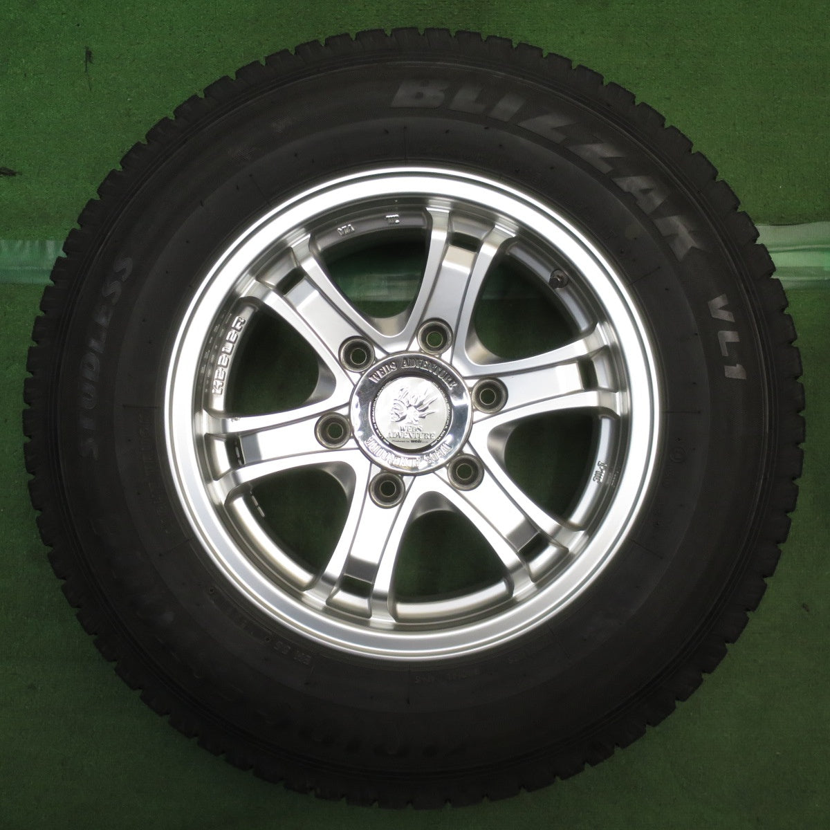 バリ溝！キレイ！9分◎KEELER FORCE 195/80R15 107/105L スタッドレス ブリヂストン ブリザック VL1 キーラー フォース 15インチ PCD139.7/6H◎6092905NJス