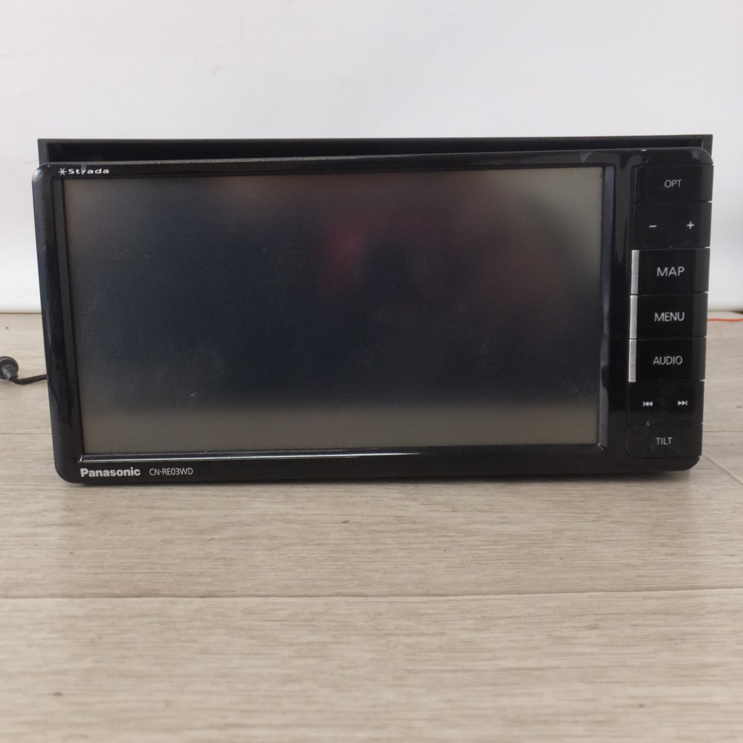 [送料無料] 現状品★パナソニック Panasonic SDカーナビステーション Strada CN-RE03WD(21)★