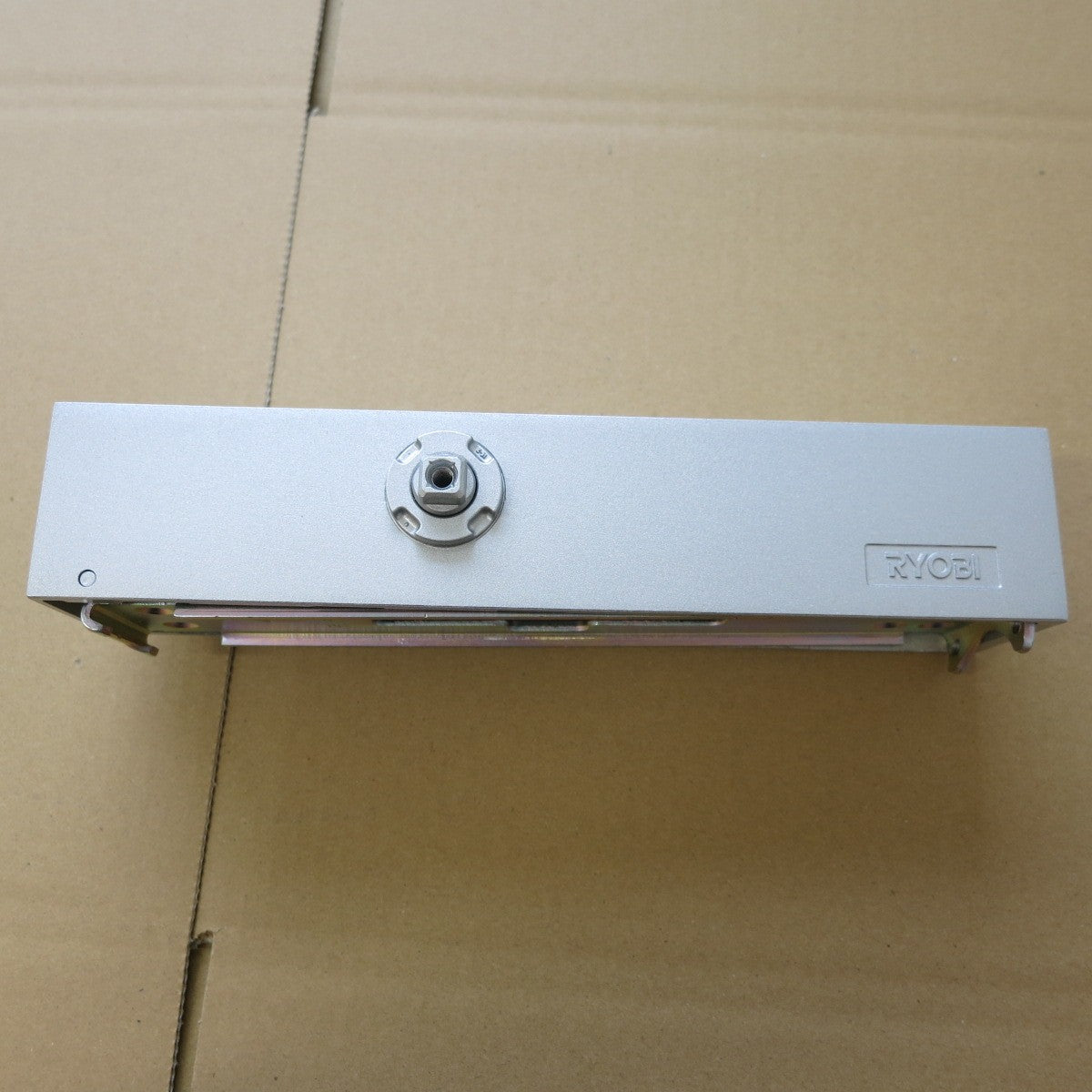 [送料無料] 美品◆RYOBI ドアクローザー BS1003P (N) 扉 ドア 取替用 シルバー リョービ◆