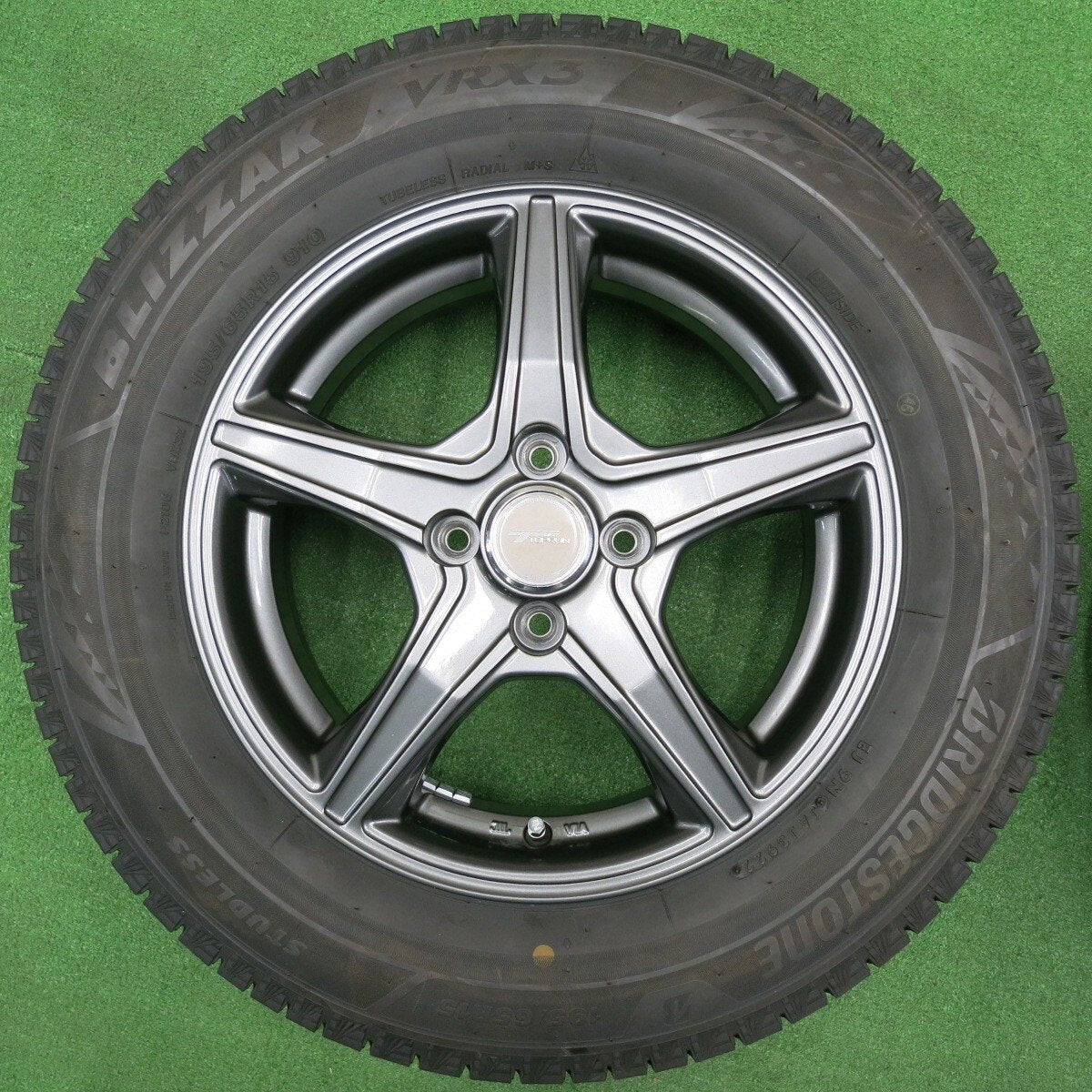 バリ溝！22年！キレイ！9.5分★スタッドレス 195/65R15 ブリヂストン ブリザック VRX3 TOPRUN トップラン 15インチ PCD100/4H★4113006NJス