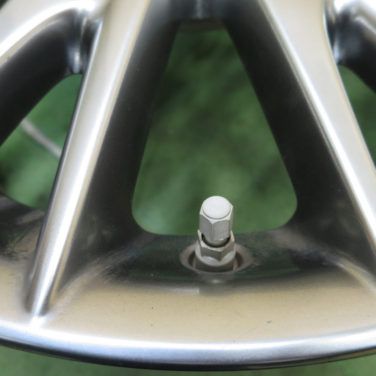空気圧センサー付き◎レクサス GS バージョンL 純正 ホイール 18インチ 18×8J PCD114.3/5H◎6082804NGホ