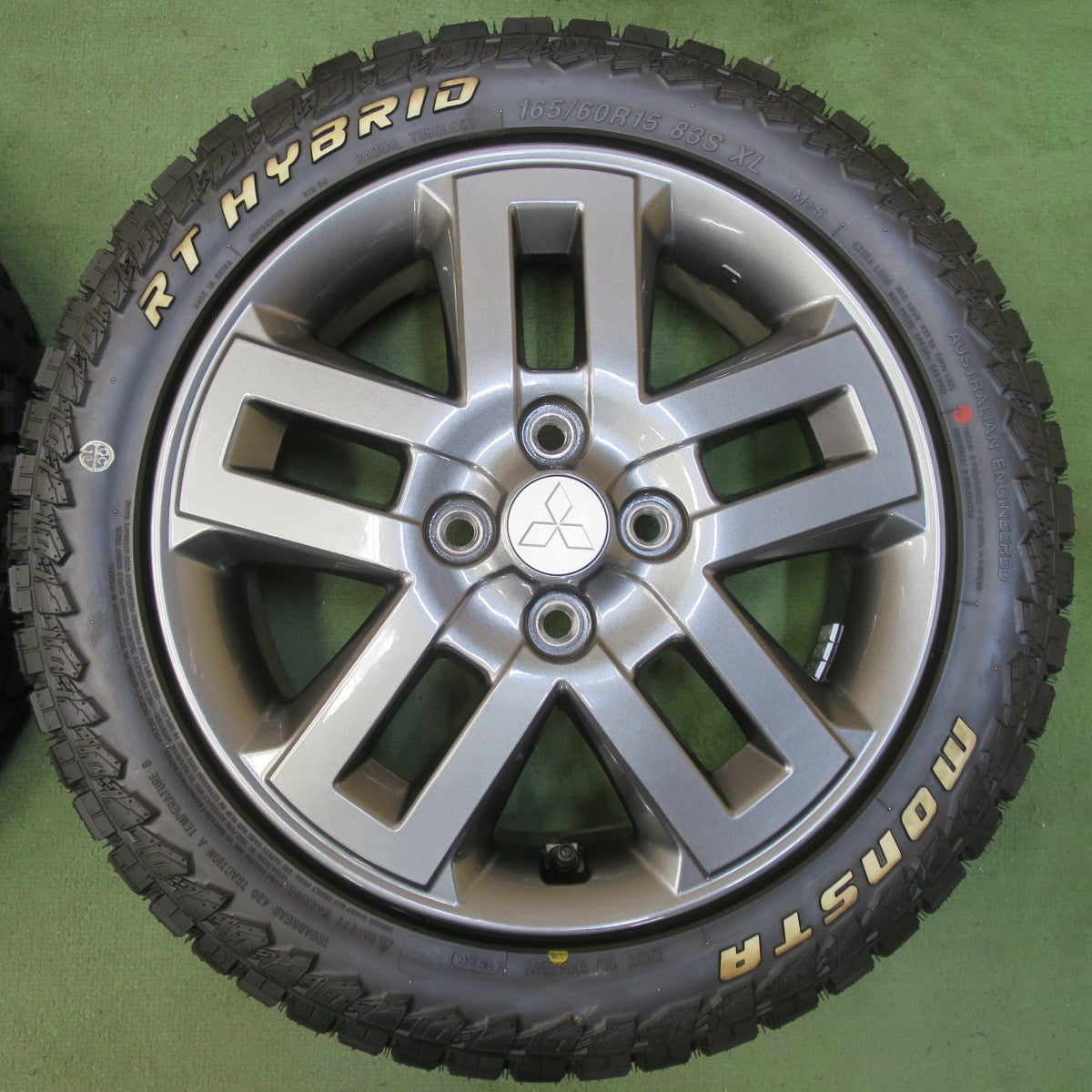 新車外し！26年！ほぼ未使用◎三菱 デリカ ミニ 純正 165/60R15 MONSTA RT HYBRID ホワイトレター 15インチ PCD100/4H◎6071806イノ