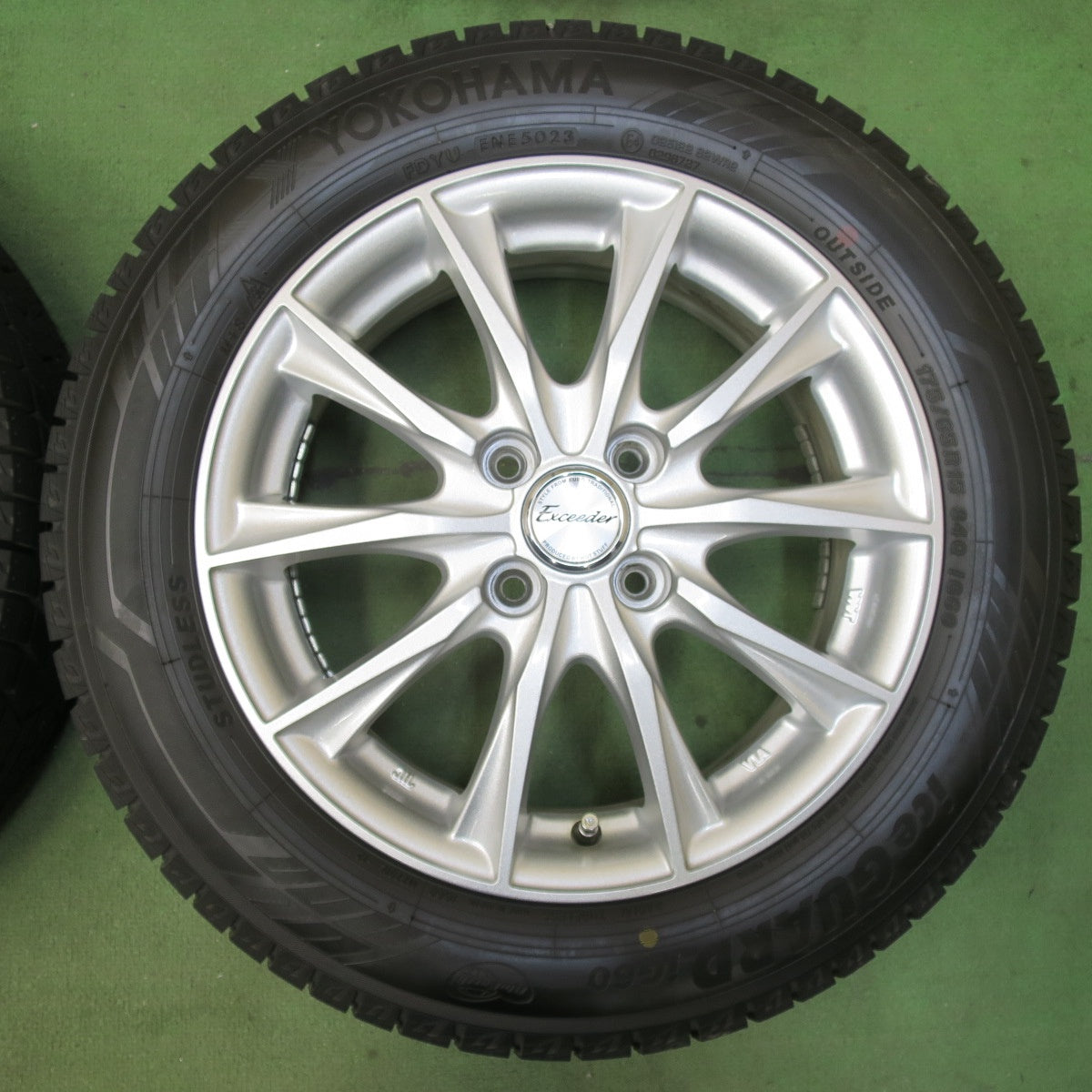 ほぼ未使用！23年！キレイ★スタッドレス 175/65R15 ヨコハマ アイスガード iG60 Exceeder エクシーダー 15インチ PCD100/4H★5111812イス