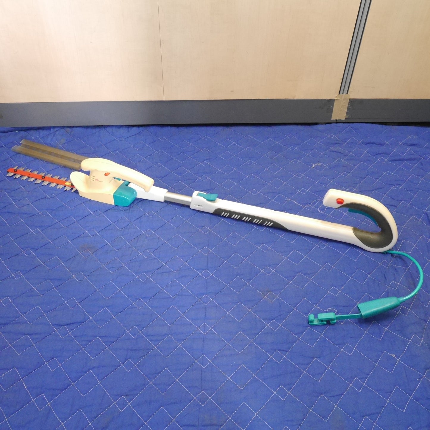 [送料無料] まとめ売り☆RYOBI ヘッジトリマ HT-3030 マキタ 300mm 生垣 バリカン MUH306 National 芝カッター EY2001 ムサシ 伸縮式 ガーデントリマー No.P-230☆