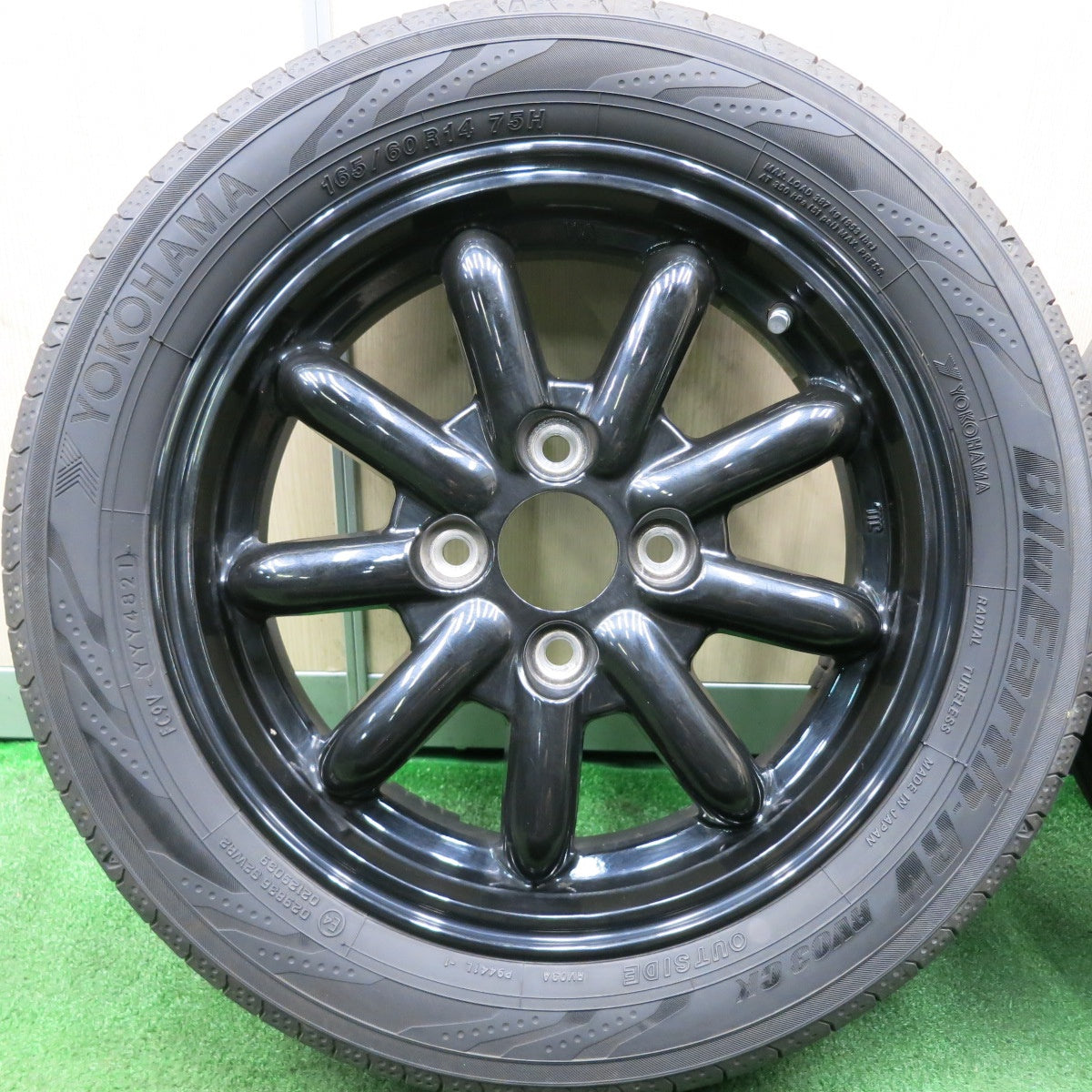 *送料無料* バリ溝！21年！8.5分★軽サイズ 165/60R14 ヨコハマ BluEarth-RV RV03 CK ブルーアース 社外 アルミ 14インチ PCD100/4H★4051909HAノ