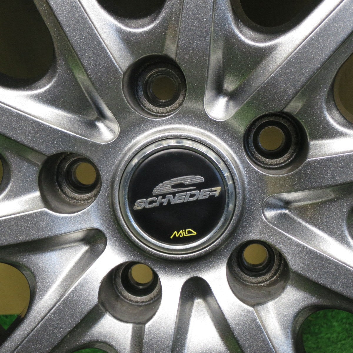 バリ溝！キレイ！9.5分★スタッドレス 215/50R17 ダンロップ ウインターマックス WM02 SCHNEIDER シュナイダー 17インチ PCD114.3/5H★6041210NKス
