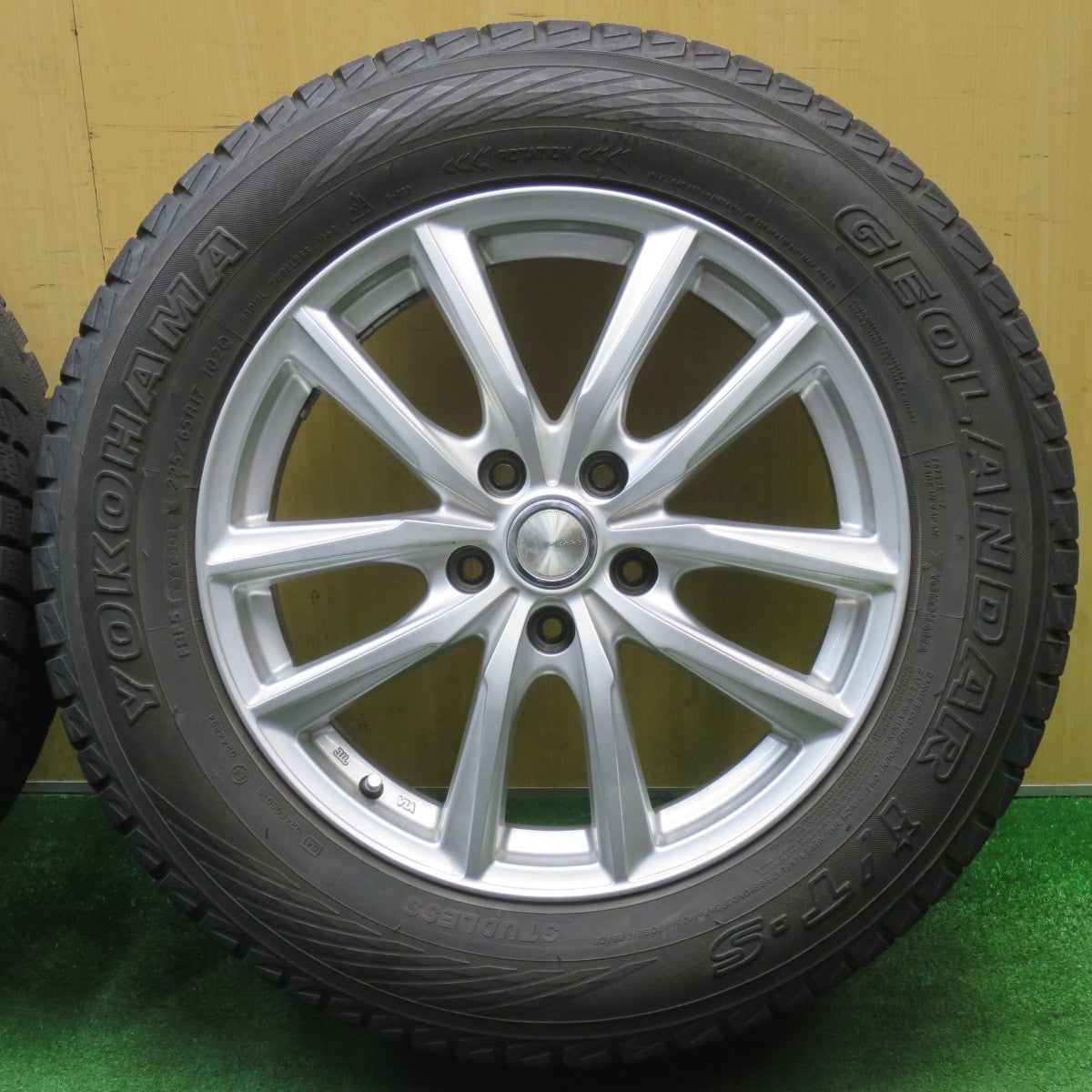 キレイ★スタッドレス 225/65R17 ヨコハマ ジオランダー i/T-S GRASS グラス 17インチ PCD114.3/5H★5121902NJス