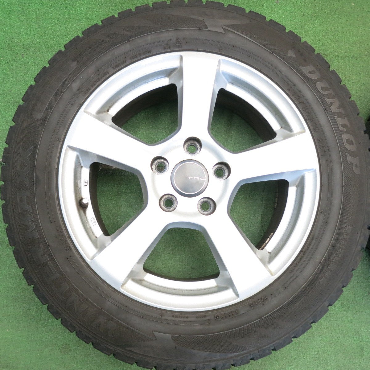 バリ溝！9分★ワーゲン 等 TRG 215/60R16 スタッドレス ダンロップ ウインターマックス WM02 16インチ PCD112/5H★6051406HAス