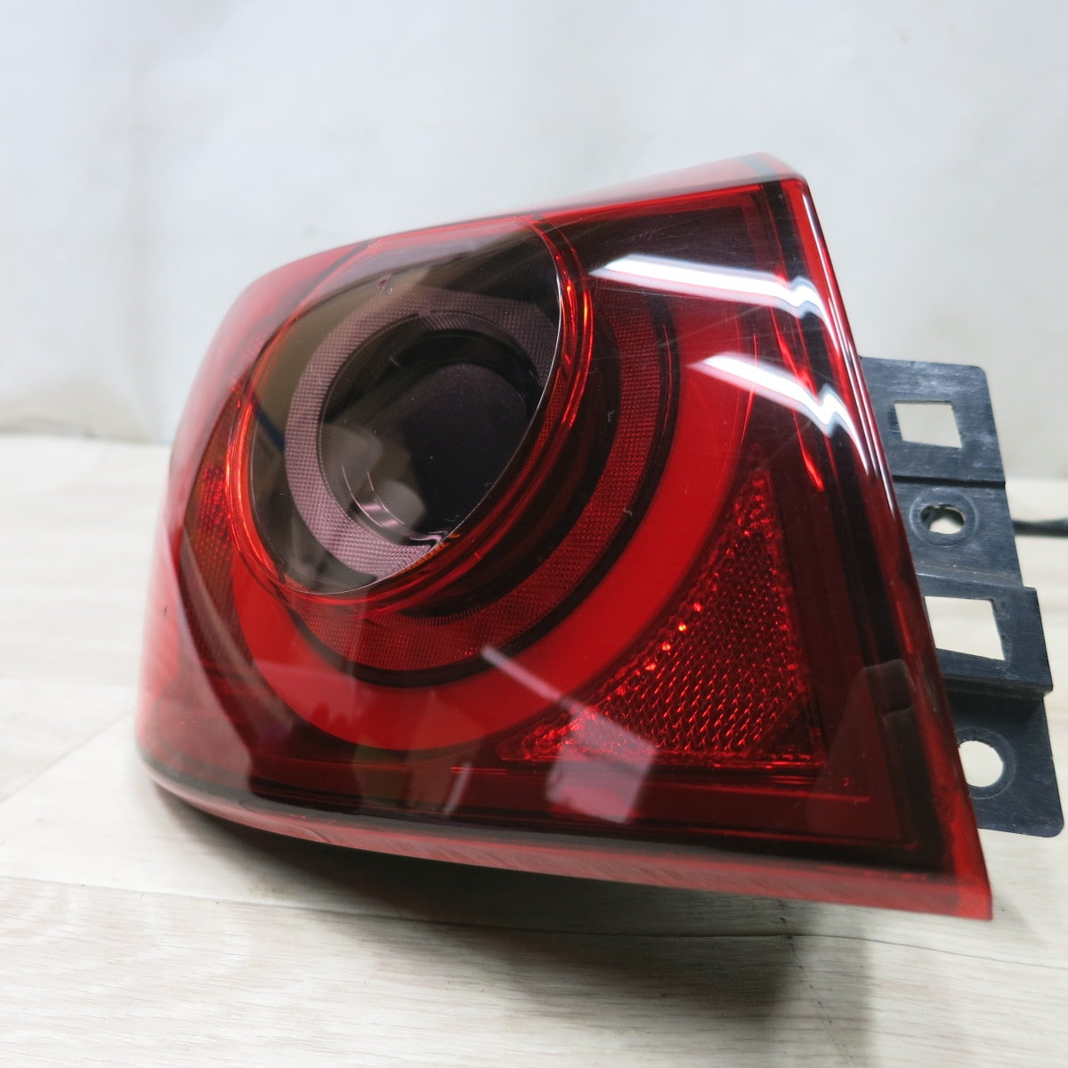[送料無料] キレイ!左右セット◆日産 スカイライン SKYLINE V37 純正 テール ライト ランプ STANLEY W5151◆