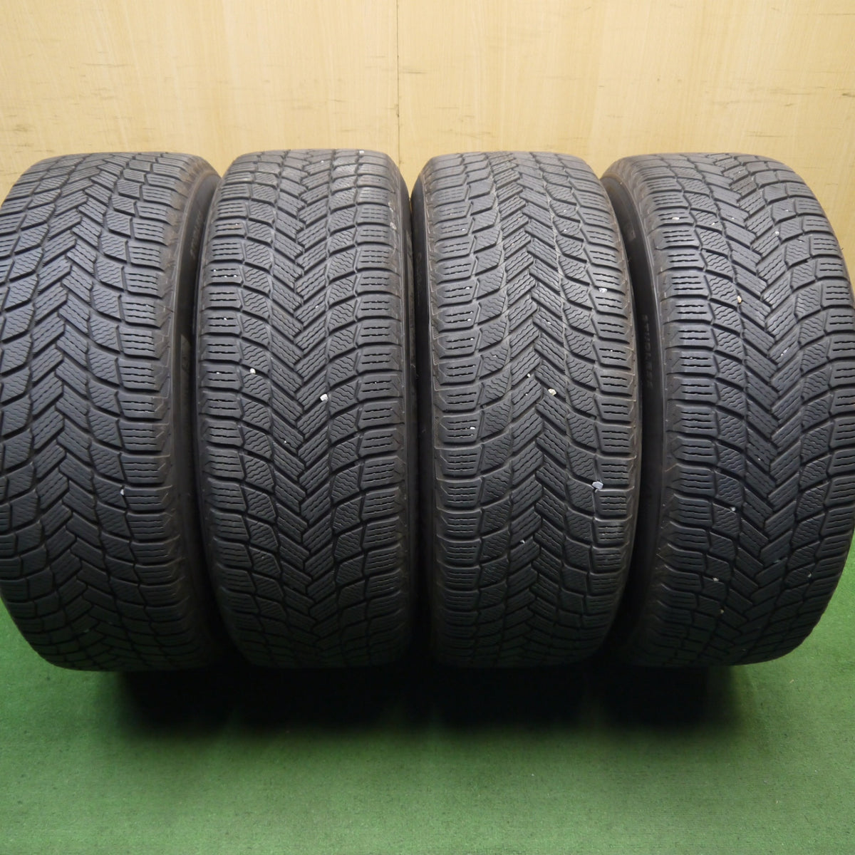 センサー付！バリ溝！キレイ！8.5分◎ベンツ 等 EUROTECH GL-LINE 235/55R19 スタッドレス ミシュラン X-ICE SNOW SUV ユーロテック GLライン 19インチ PCD112/5H◎6091503Hス