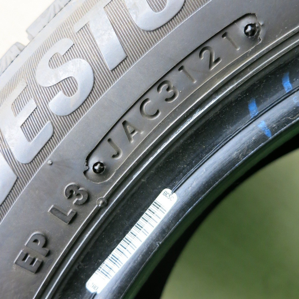 バリ溝！21年！9分！1本★スタッドレス 195/55R16 ブリヂストン ブリザック VRX3 タイヤ 16インチ フィールダー プリウス CR-Z 等★5011602NJスタ