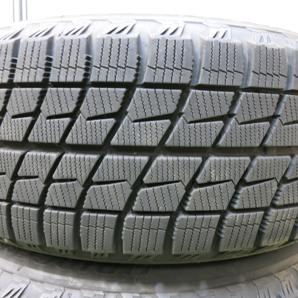 [送料無料] バリ溝！9分★スタッドレス 205/60R16 ブリヂストン アイスパートナー 社外 アルミ 16インチ PCD114.3/4H 5H マルチ★4121106SYス