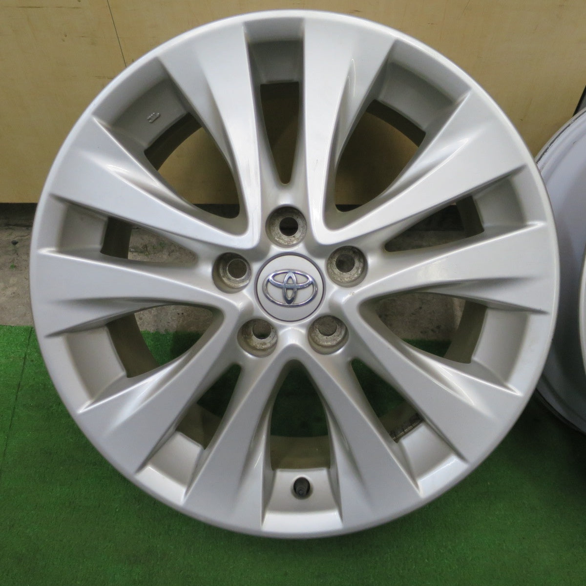 キレイ★トヨタ 20系 アルファード ヴェルファイア 純正 ホイール 18インチ 18×7.5J PCD114.3/5H★6030402NGホ