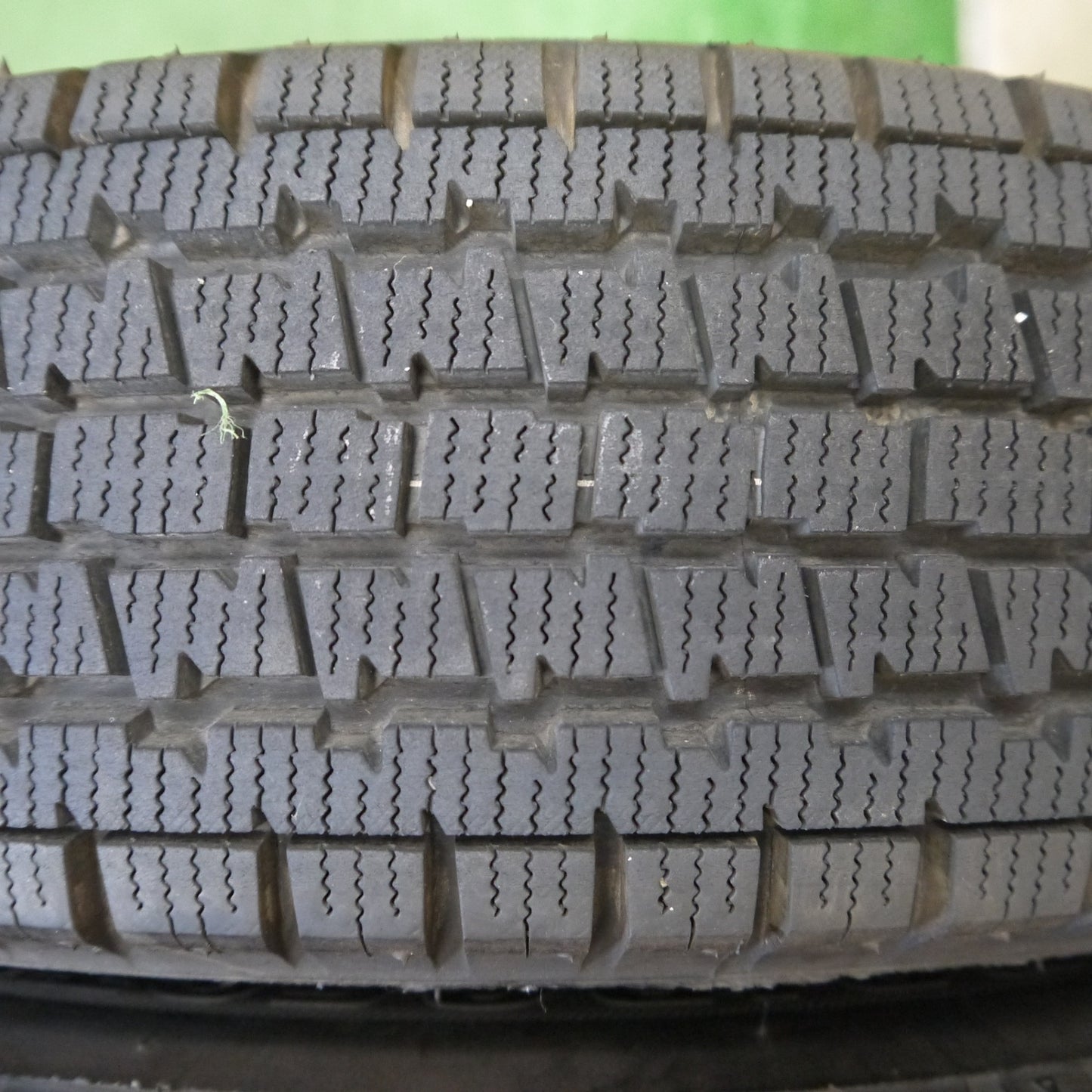 バリ溝！キレイ！9分◎スタッドレス 145R12 6PR ブリヂストン W300 SCHNEIDER MiD シュナイダー 12インチ PCD100/4H◎6081702Hス