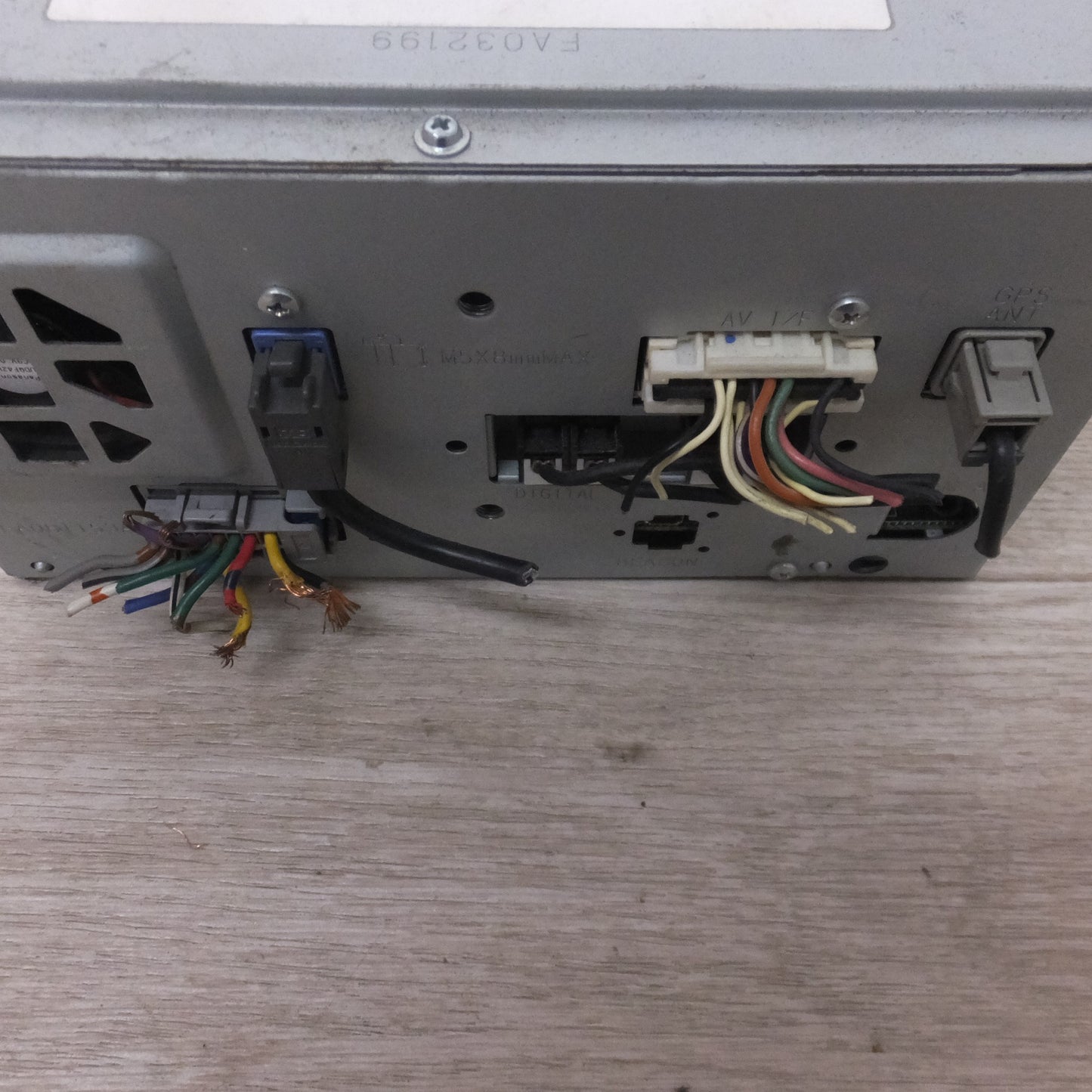 [送料無料] ジャンク★パナソニック Panasonic SDカーナビステーション Strada CN-MW200D[45]★