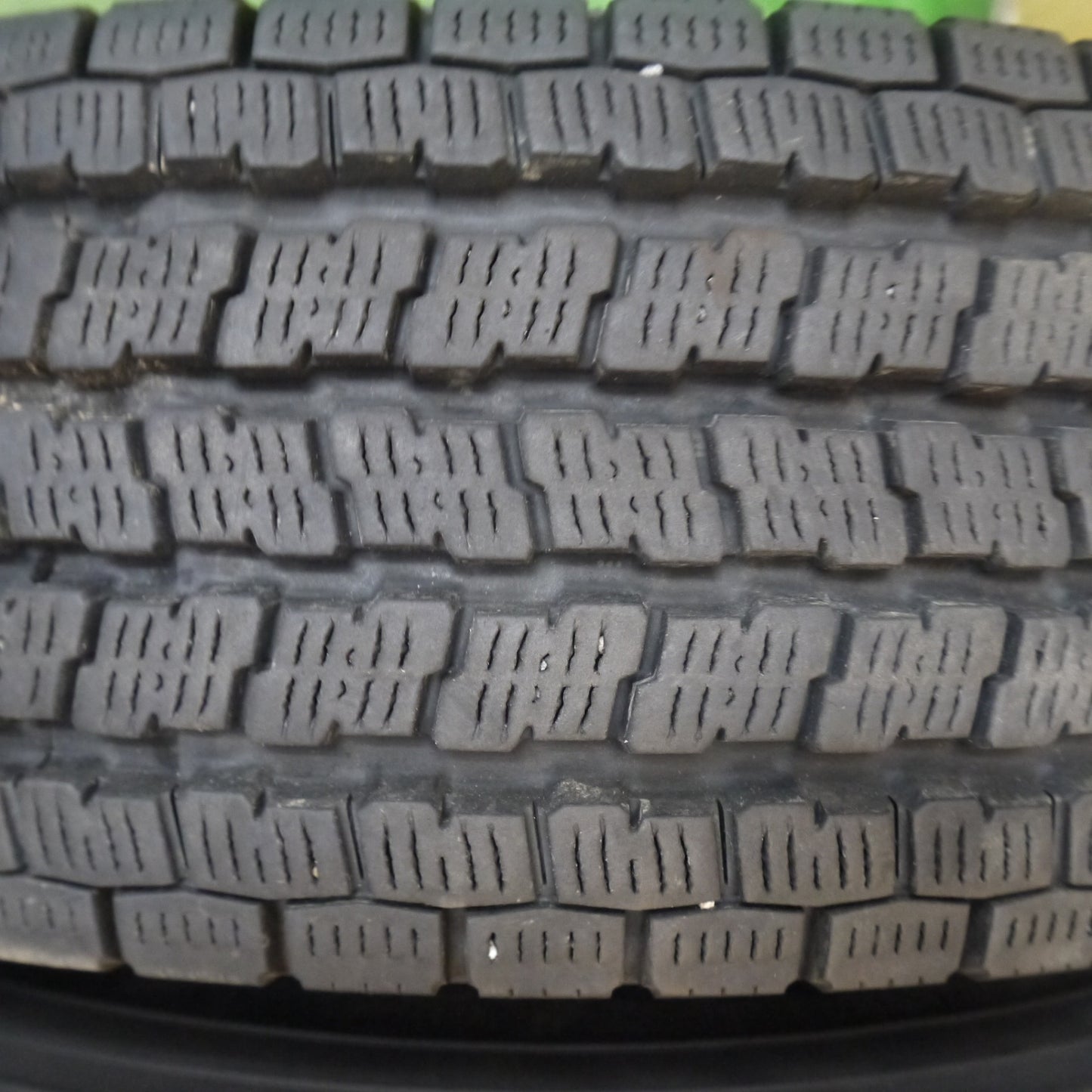 バリ溝！キレイ！9.5分★スタッドレス 165/80R13 90/88N ヨコハマ アイスガード iG91 スチール ホイール 13インチ PCD100/4H★5091202Hス