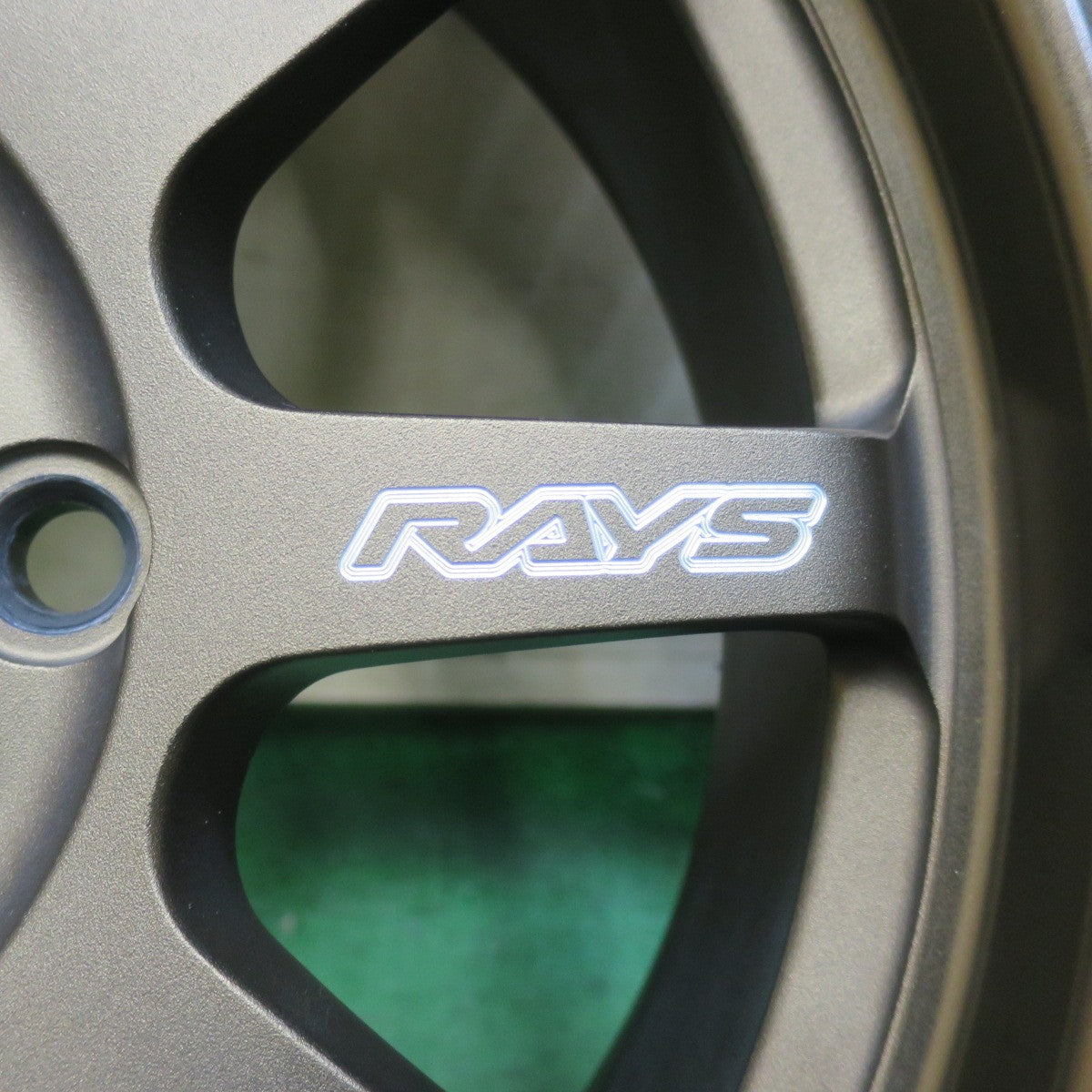 キレイ！22年★RAYS A・LAP-J 185/85R16 105/103N 8PR トーヨー オープンカントリー R/T ホワイトレター レイズ 16インチ PCD139.7/5H★6033017イノ