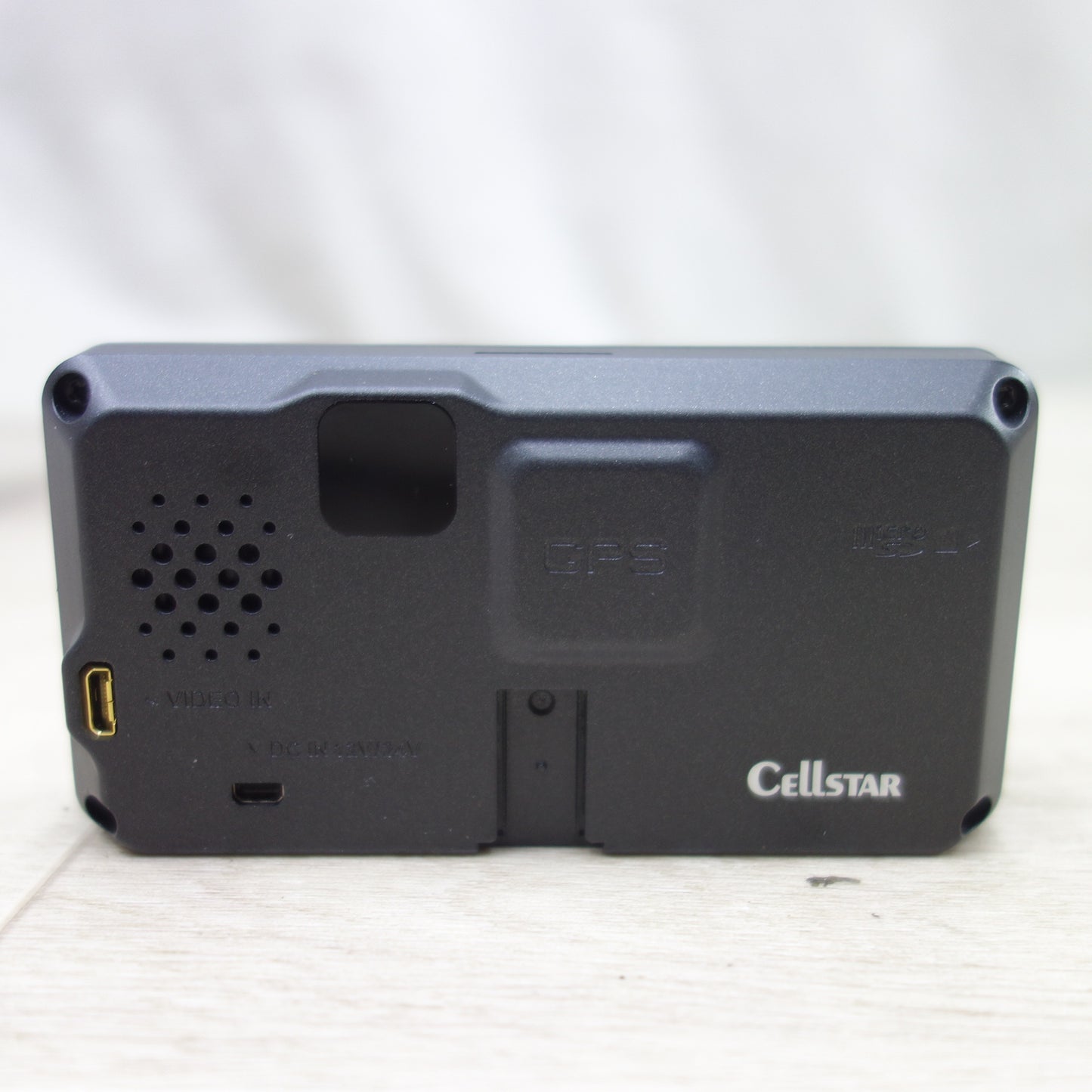 [送料無料] キレイ◆CEllSTAR セルスター GPS レーダー 探知機 ASSURA AR-46LA レーザー式 オービス 対応 セーフティ レーダー◆