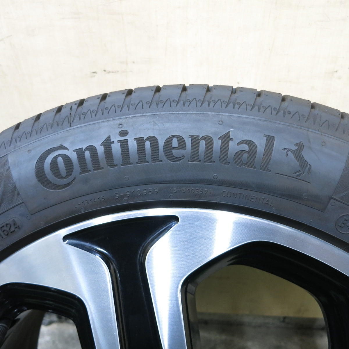 ほぼ未使用！24年！1本★ホンダ RU ヴェゼル 純正 ENKEI 215/55R17 コンチネンタル ウルトラコンタクト UC7 エンケイ 17インチ PCD114.3/5H★5080604ナノ