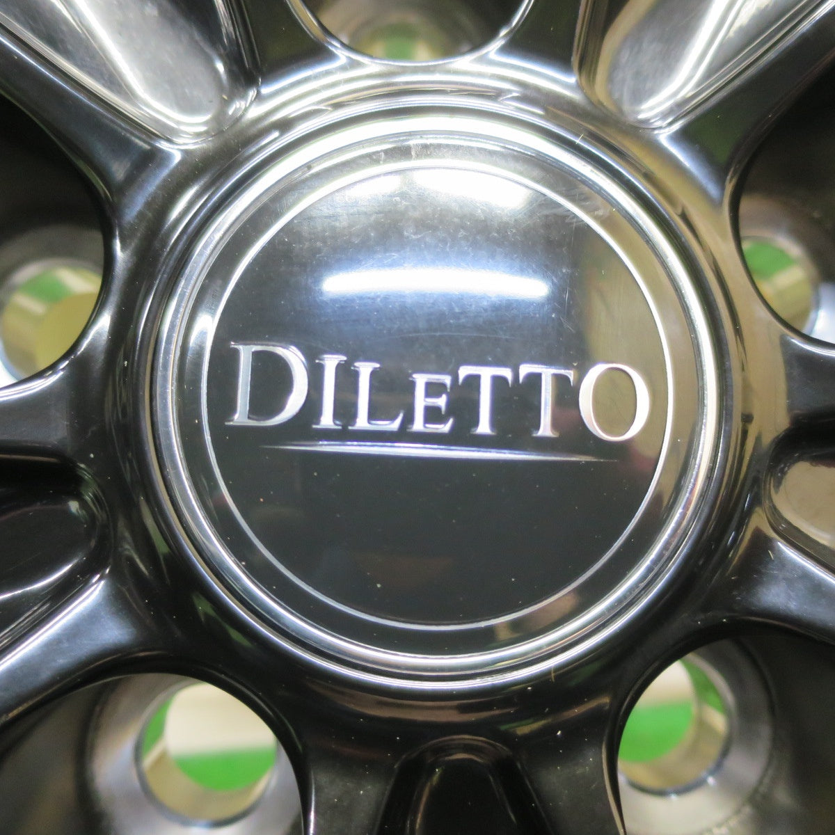 バリ溝！23年！キレイ！ほぼ10分★スタッドレス 235/50R18 トーヨー ウインター トランパス TX DILETTO ディレット 18インチ PCD114.3/5H★5072804イス