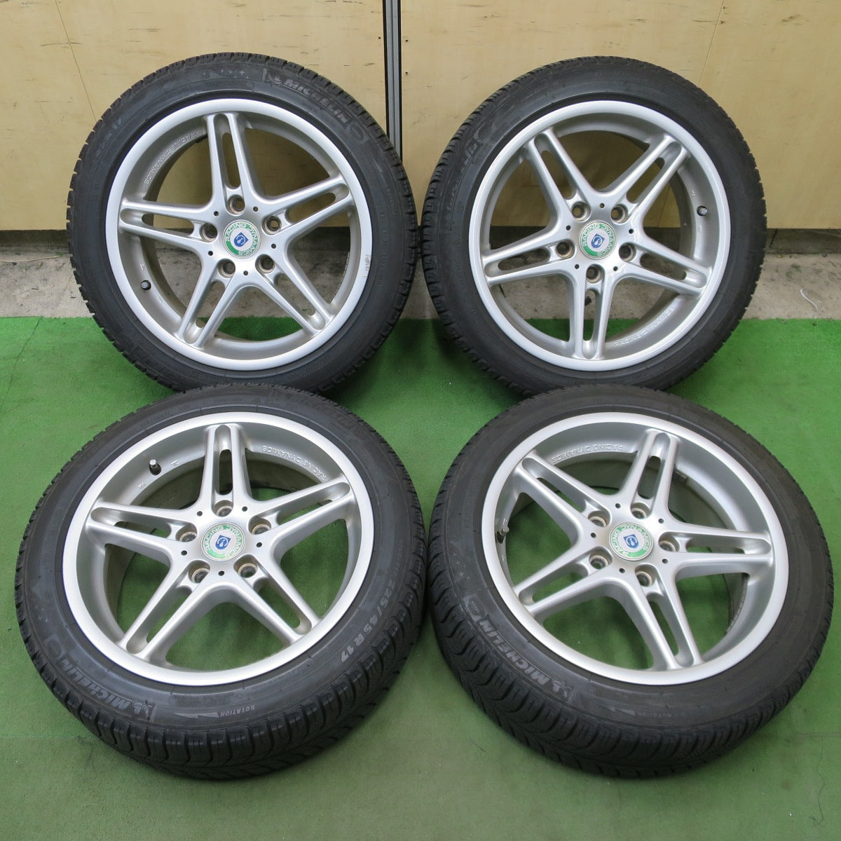 4本価格◎BMW 等 RACING DYNAMICS 225/45R17 スタッドレス ミシュラン X-ICE XI3 レーシング ダイナミクス 17インチ PCD120/5H◎6091403NGス