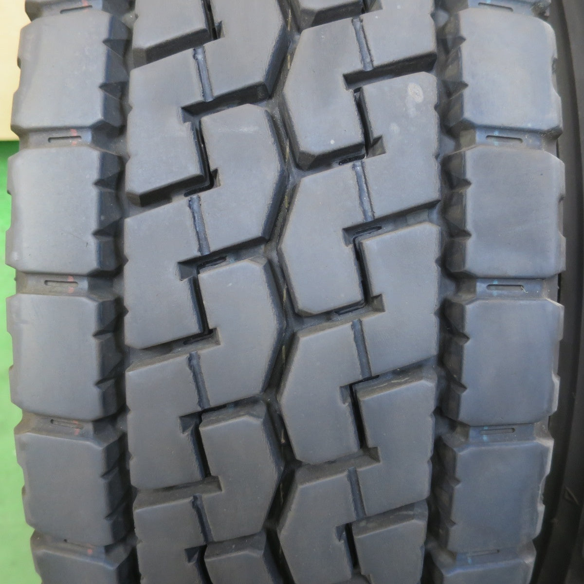 バリ溝！24年！9分★トラック 高荷重 トレーラー 等 タイヤ 235/70R17.5 136/134J トーヨー M626 オールシーズン ミックス 17.5インチ★6072902イスタ