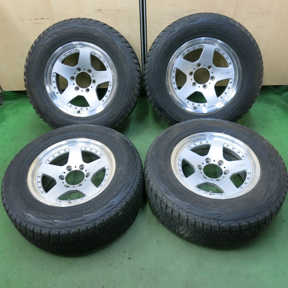 バリ溝！8.5分★スタッドレス 265/65R17 ブリヂストン ブリザック DM-V1 CV928 社外 アルミ 17インチ PCD139.7/6H★5082201SKス