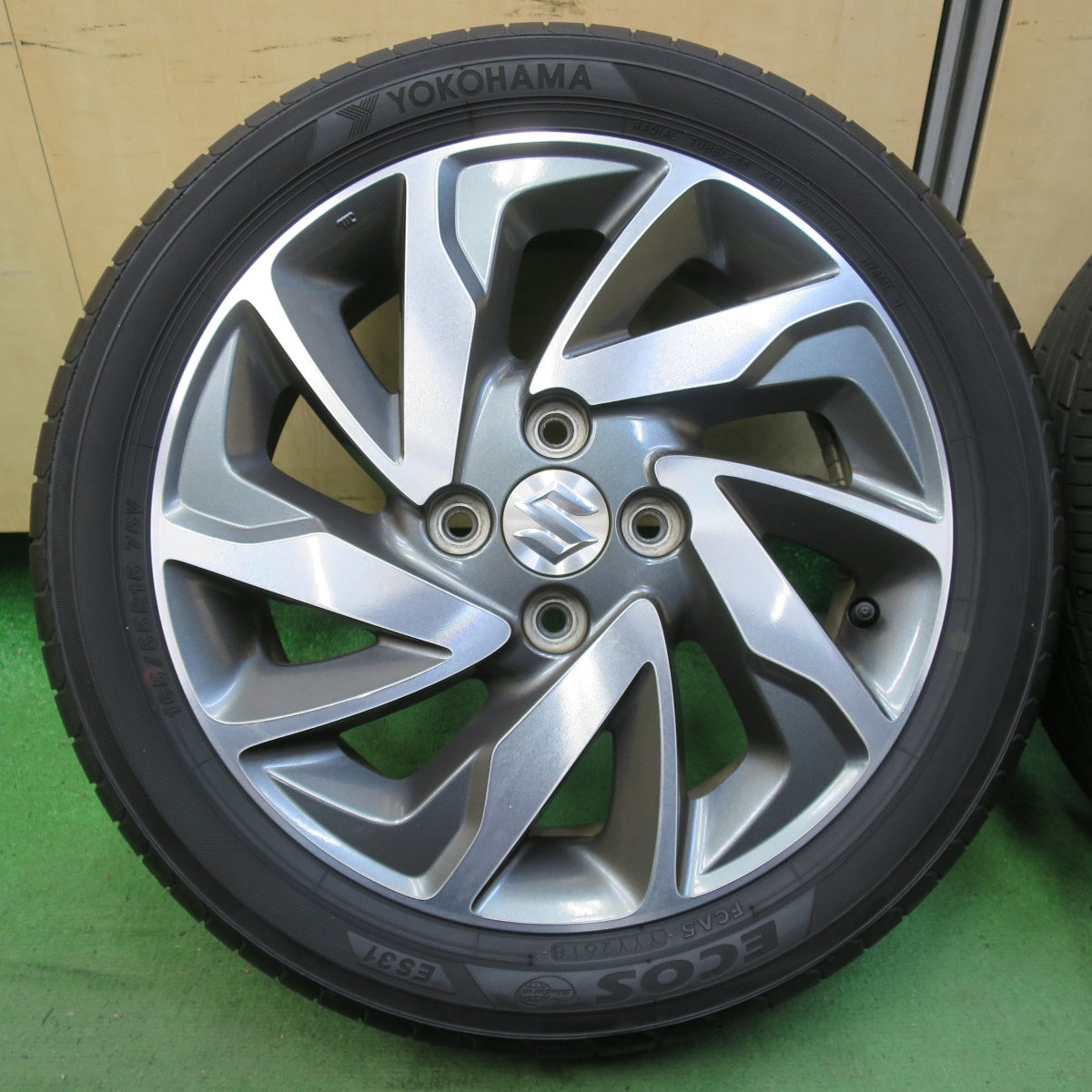 キレイ★スズキ スペーシア カスタム 純正 165/55R15 ヨコハマ エコス ES31 15インチ PCD100/4H★5052908イノ