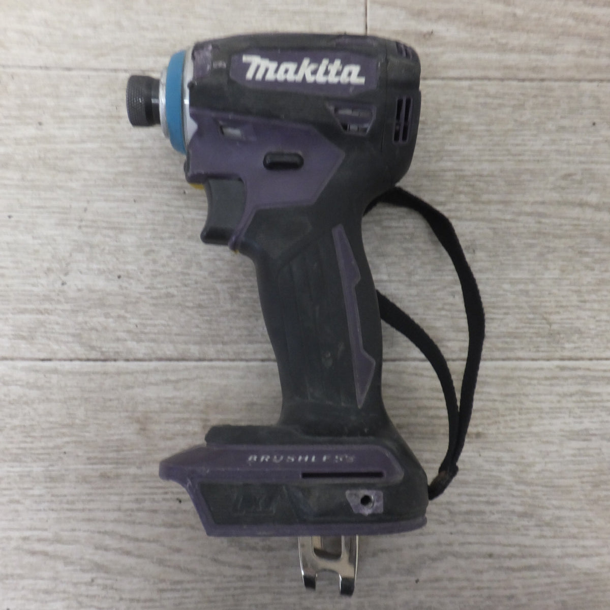★マキタ makita 充電式インパクトドライバ TD172D 18V 本体のみ ツートンカラー(2)★