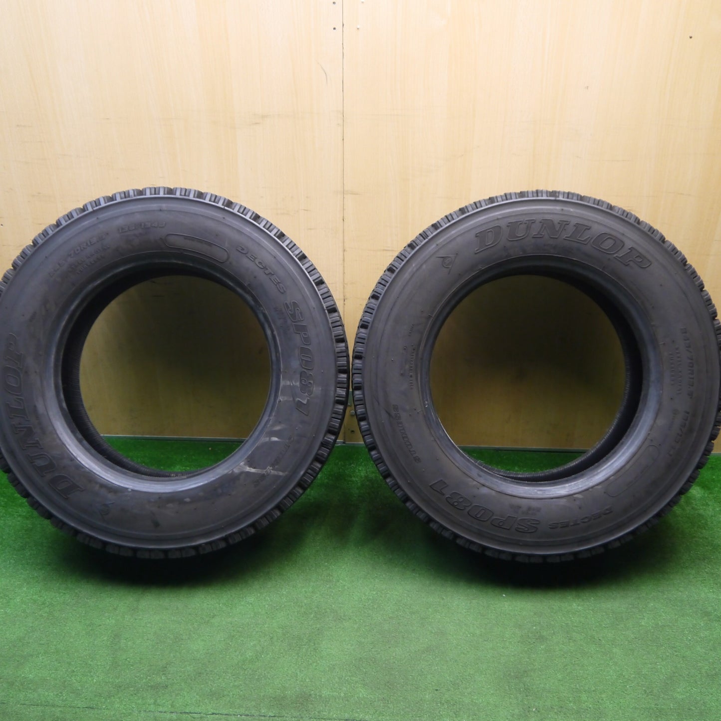 2本価格★トラック タイヤ 245/70R19.5 136/134J スタッドレス ダンロップ デクテス SP081 DECTES 19.5インチ★5122303Hスタ
