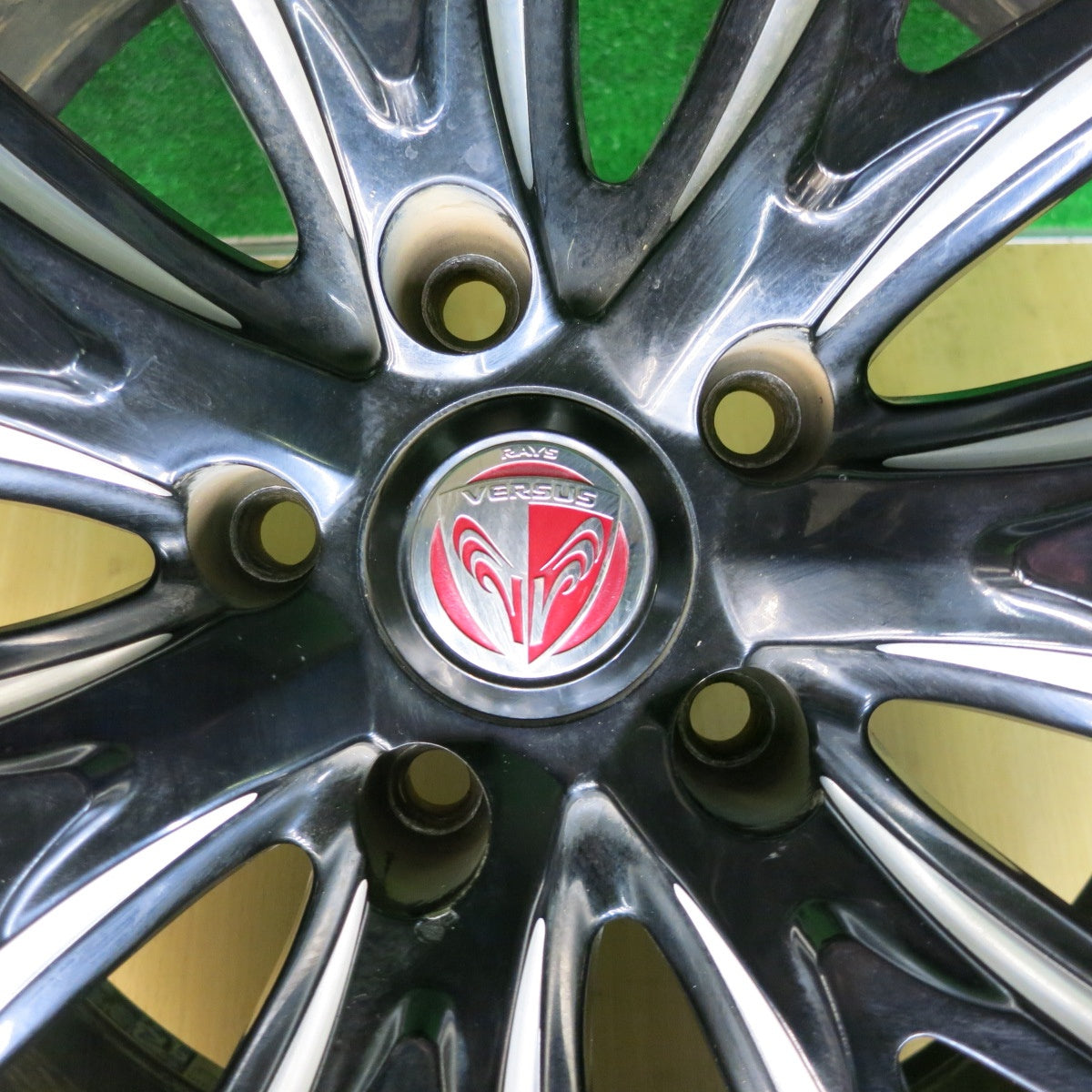 バリ溝！23年！9.5分★RAYS VERSUS STRATAGIA PALLAS 245/40R20 ミネルバ F205 トラザノ スポーツ SA-37 レイズ ベルサス ストラテジーア パラス 20インチ PCD114.3/5H★5102002AKノ