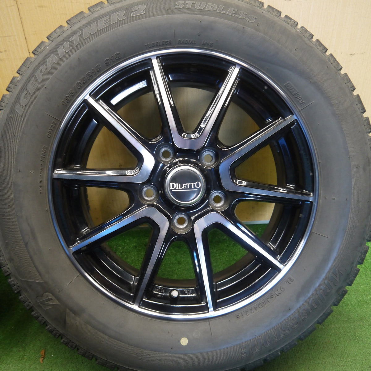 バリ溝！キレイ！8.5分◎スタッドレス 195/65R15 ブリヂストン アイスパートナー2 DILETTO ディレット 15インチ PCD114.3/5H◎6082607Hス