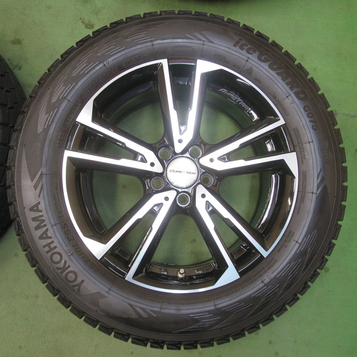 バリ溝！22年！キレイ！9.5分★ボルボ V40 V60 EUROTECH GAYA SOLI 235/60R17 スタッドレス ヨコハマ アイスガード G075 17インチ ユーロテック ガヤ ソリ PCD108/5H★6030506イス