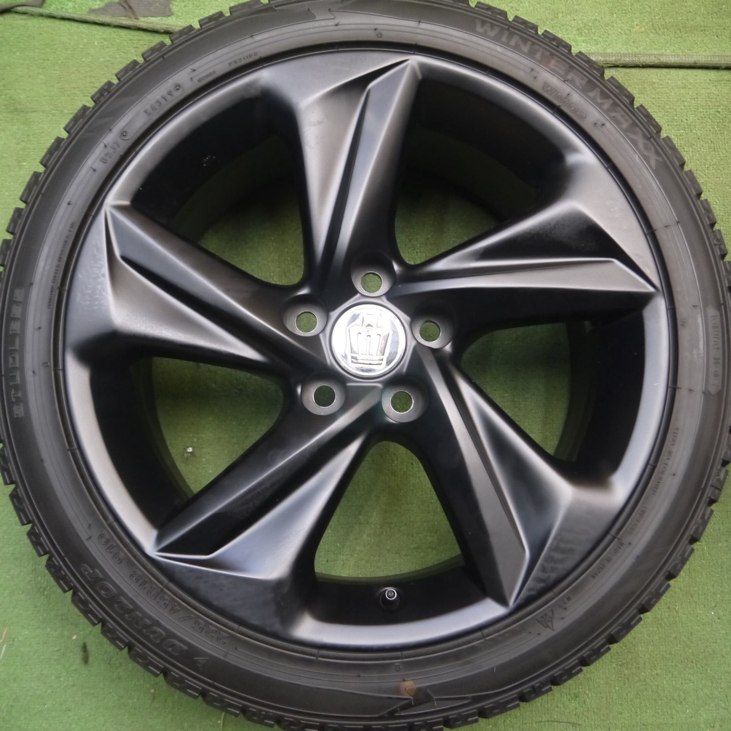 *送料無料* バリ溝！9.5分★トヨタ 220系 クラウン RS 純正 225/45R18 スタッドレス ダンロップ ウインターマックス WM02 PCD114.3/5H★4061009Hス