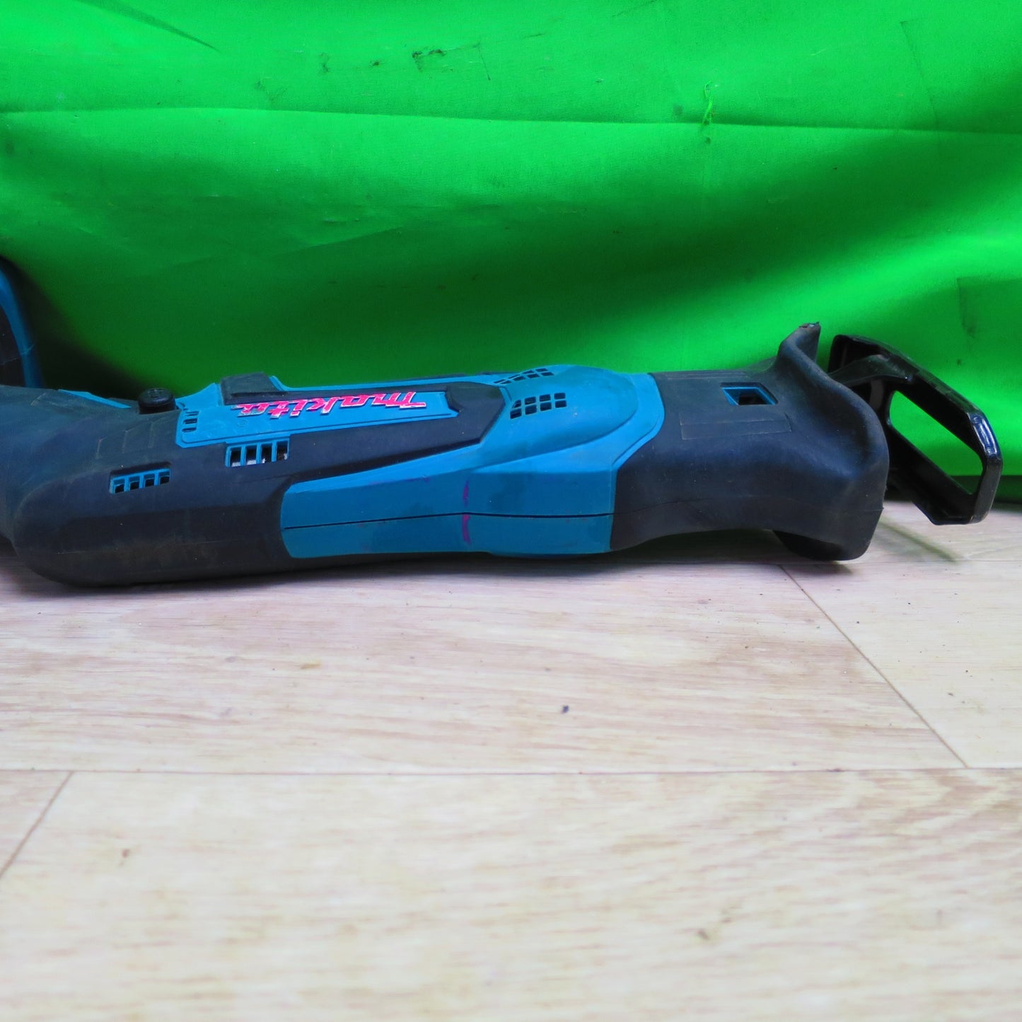 [送料無料] 新品刃付☆makita マキタ 充電式 レシプロソー JR184DRF 18V ケース付 DIY 切断 高速 ノコギリ セーバーソー 電動 工具☆