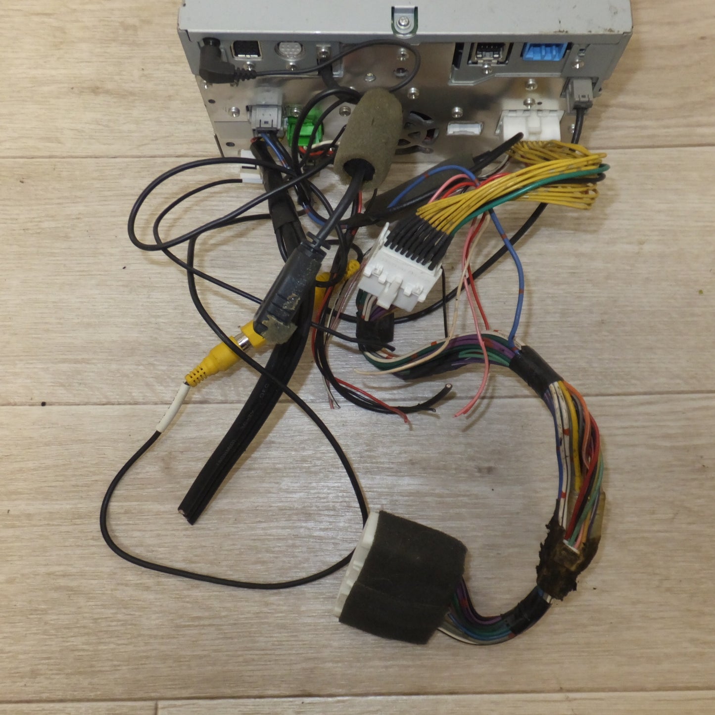 [送料無料] ★クラリオン製 マツダ 純正 カーナビゲーション C9CD V6 650[15]★